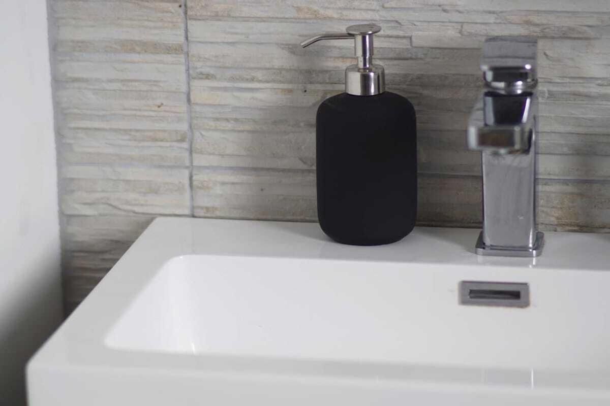 Twin Room Private Bathroom
