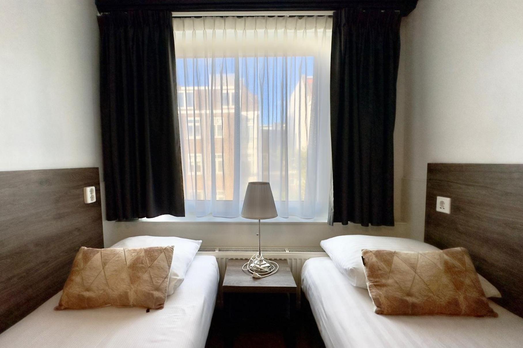 Double or Twin Room Private Bathroom