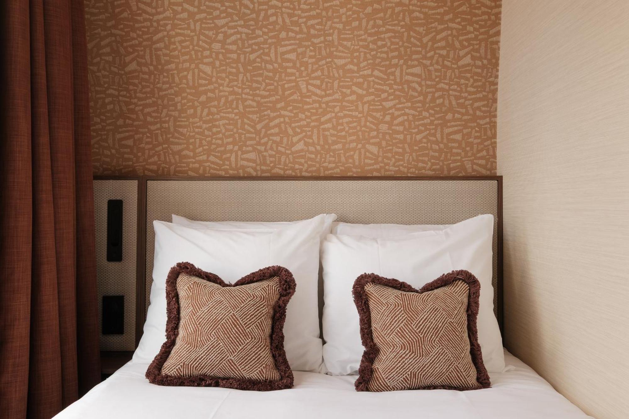 Cozy Double Room,1655267701:JPEG