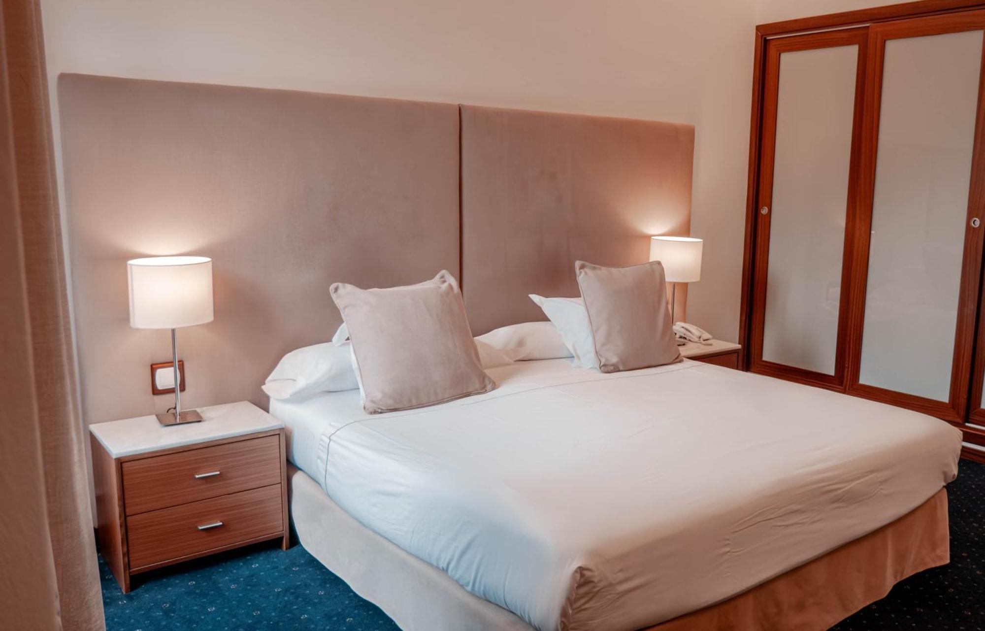 Double or Twin Room Spa Access,1662392360:JPEG