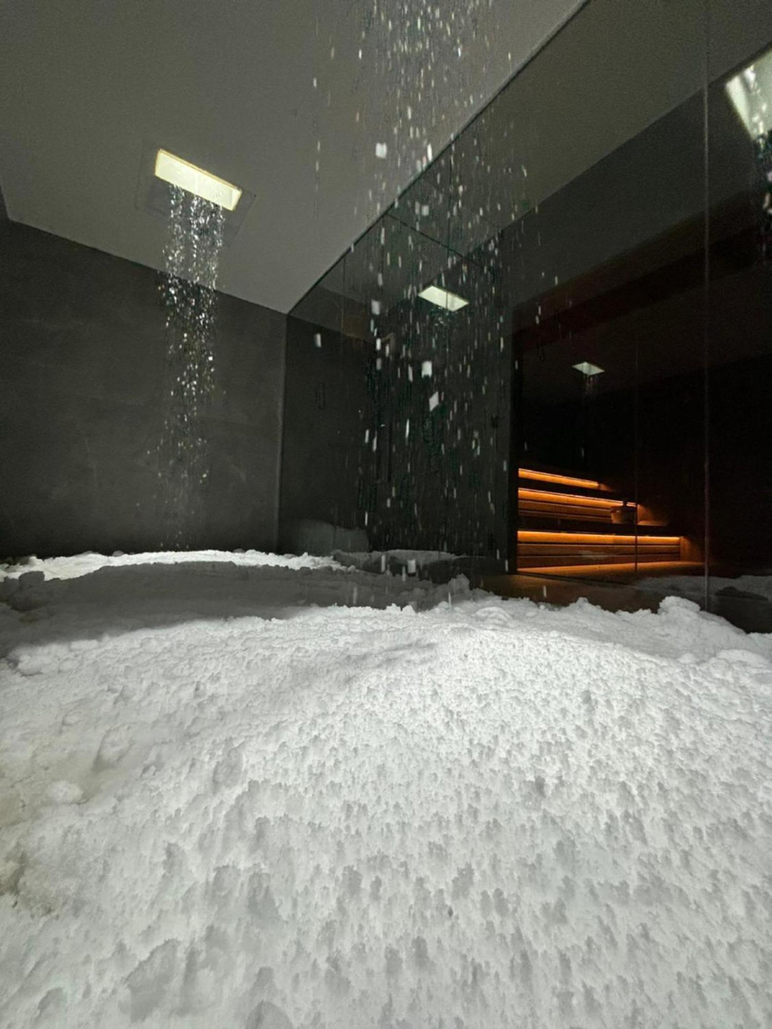 double room spa access