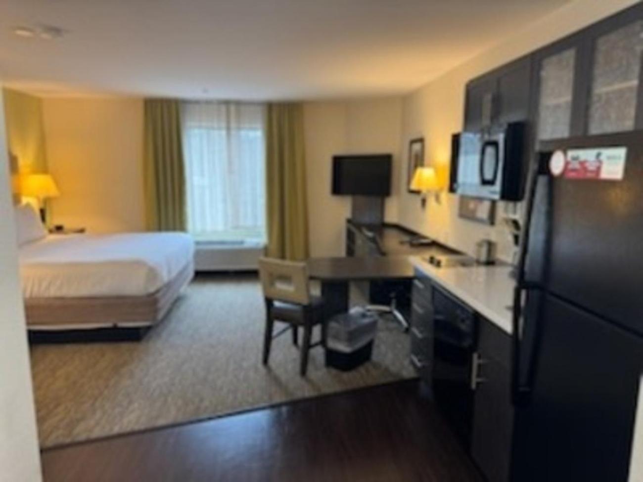 King Studio Suite