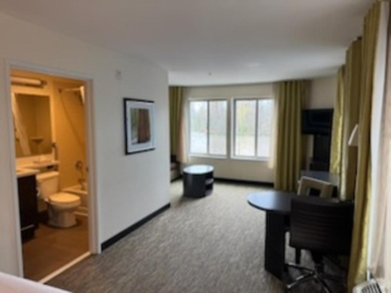 King Studio Suite