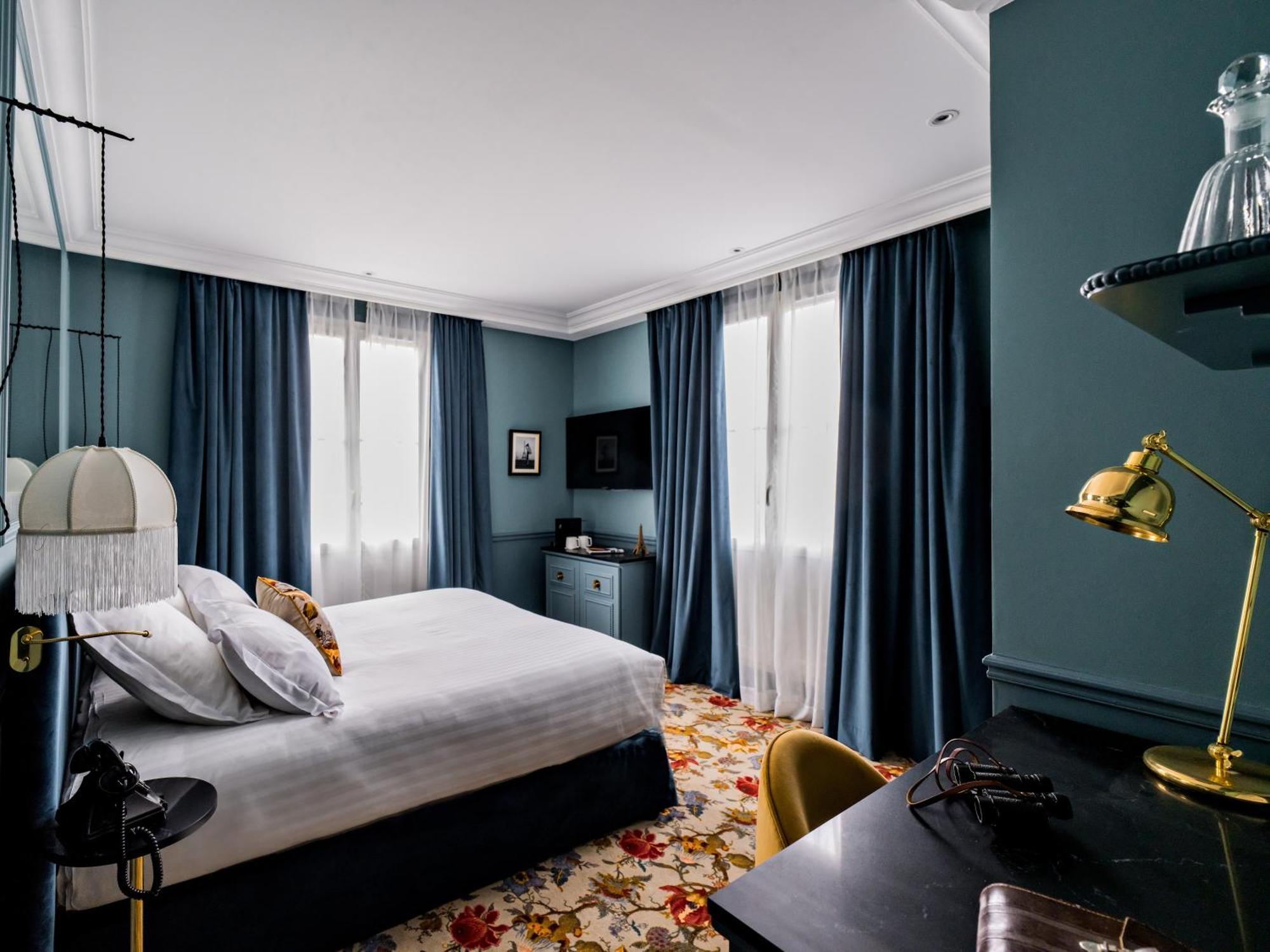 La Chambre 55 vue Tour Eiffel accès au spa offert,1656169964:JPEG