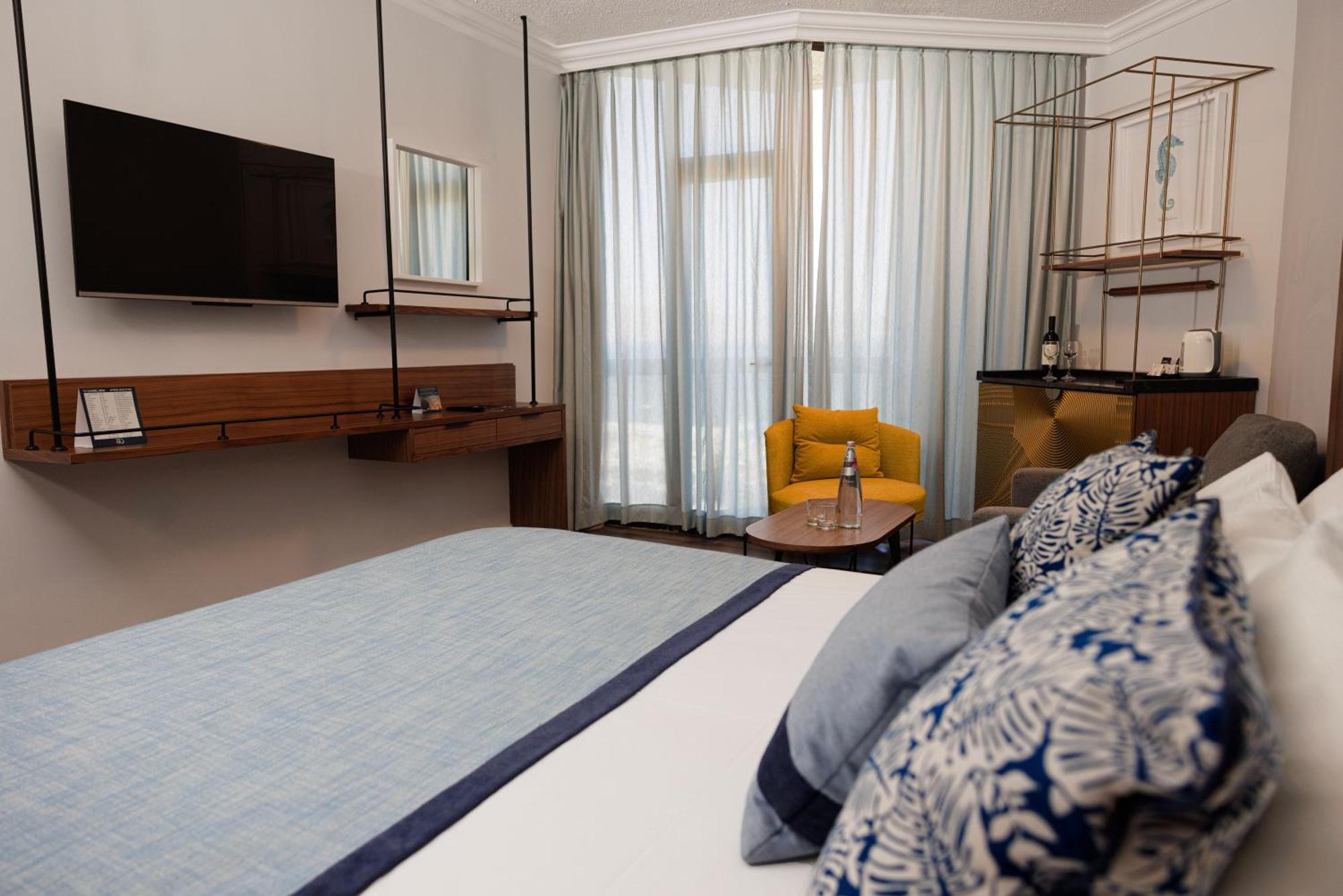 Deluxe Room Sea View