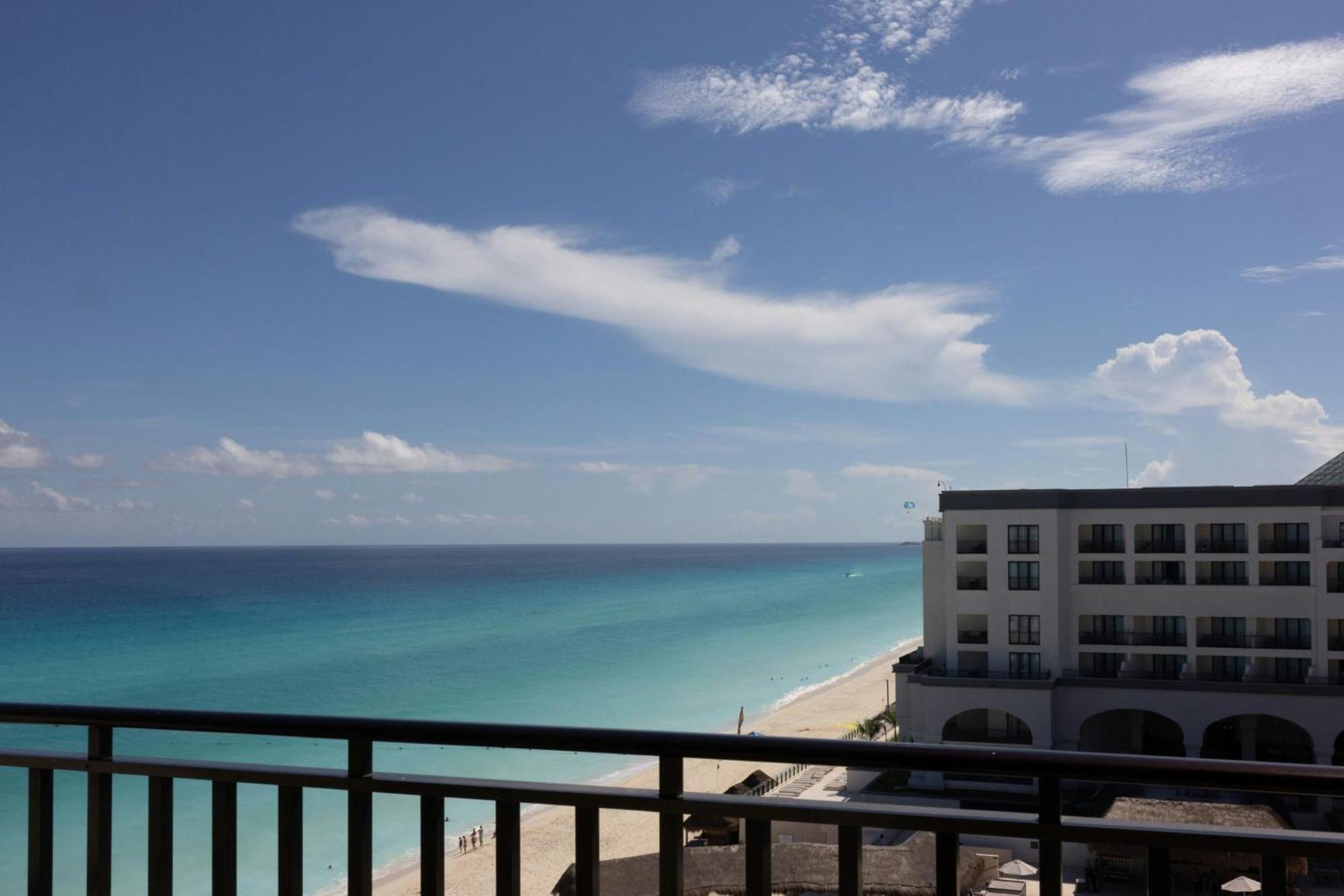 Ocean View Room,1656181979:JPEG