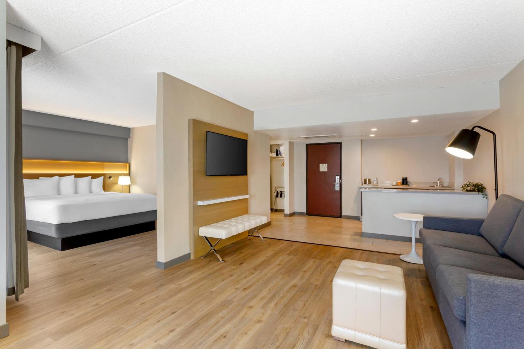 King Studio Suite Non Smoking