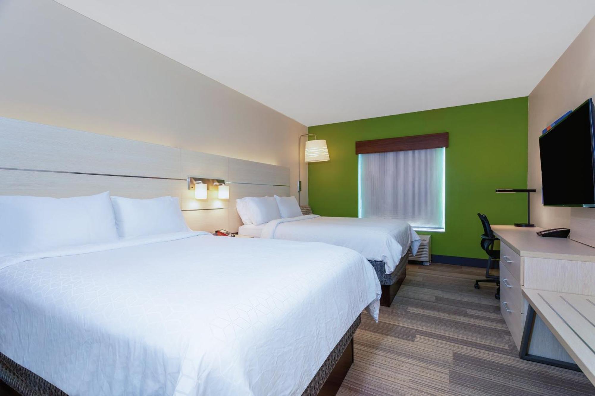 Queen Room Two Queen Beds Disability Access