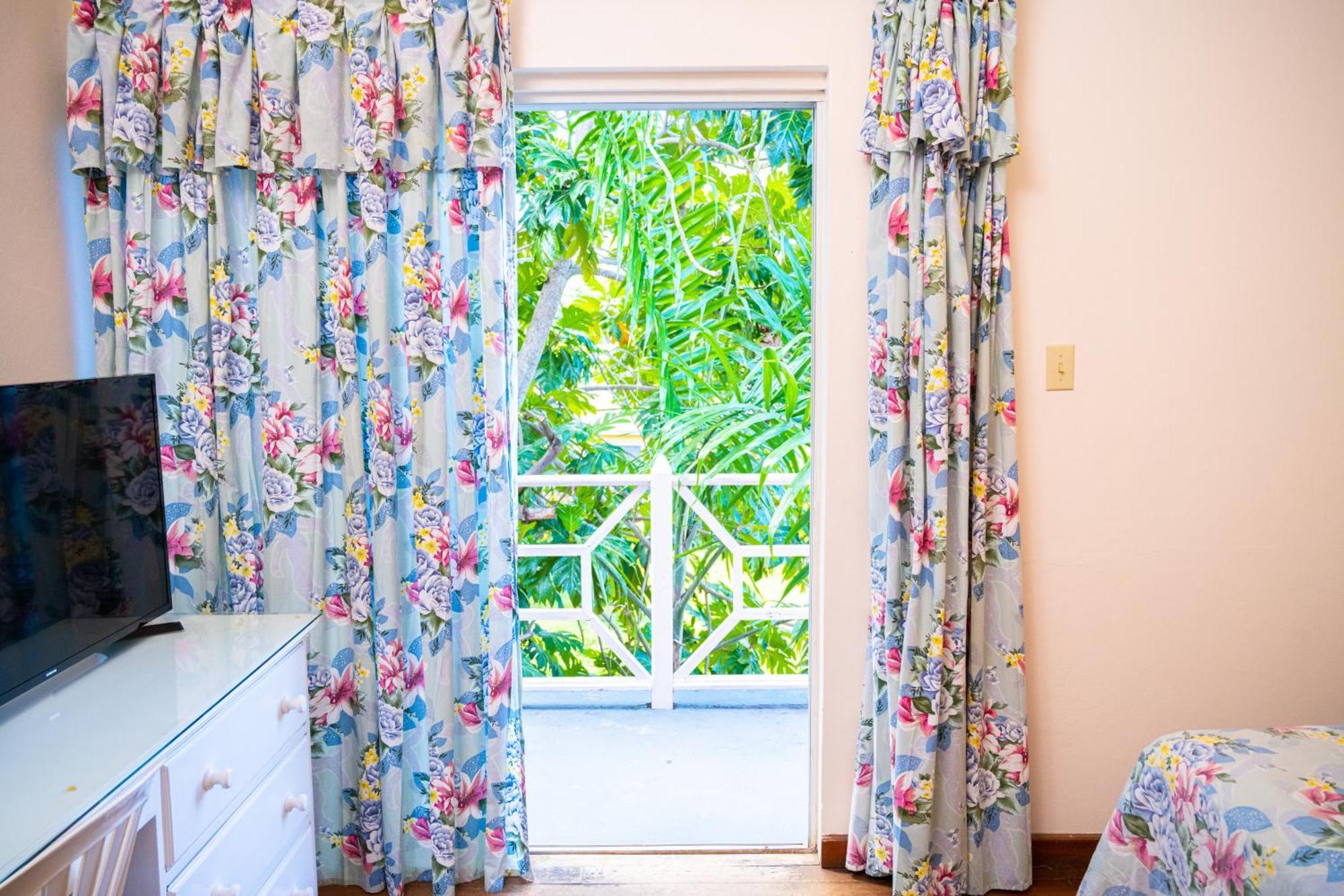 Queen Room Balcony