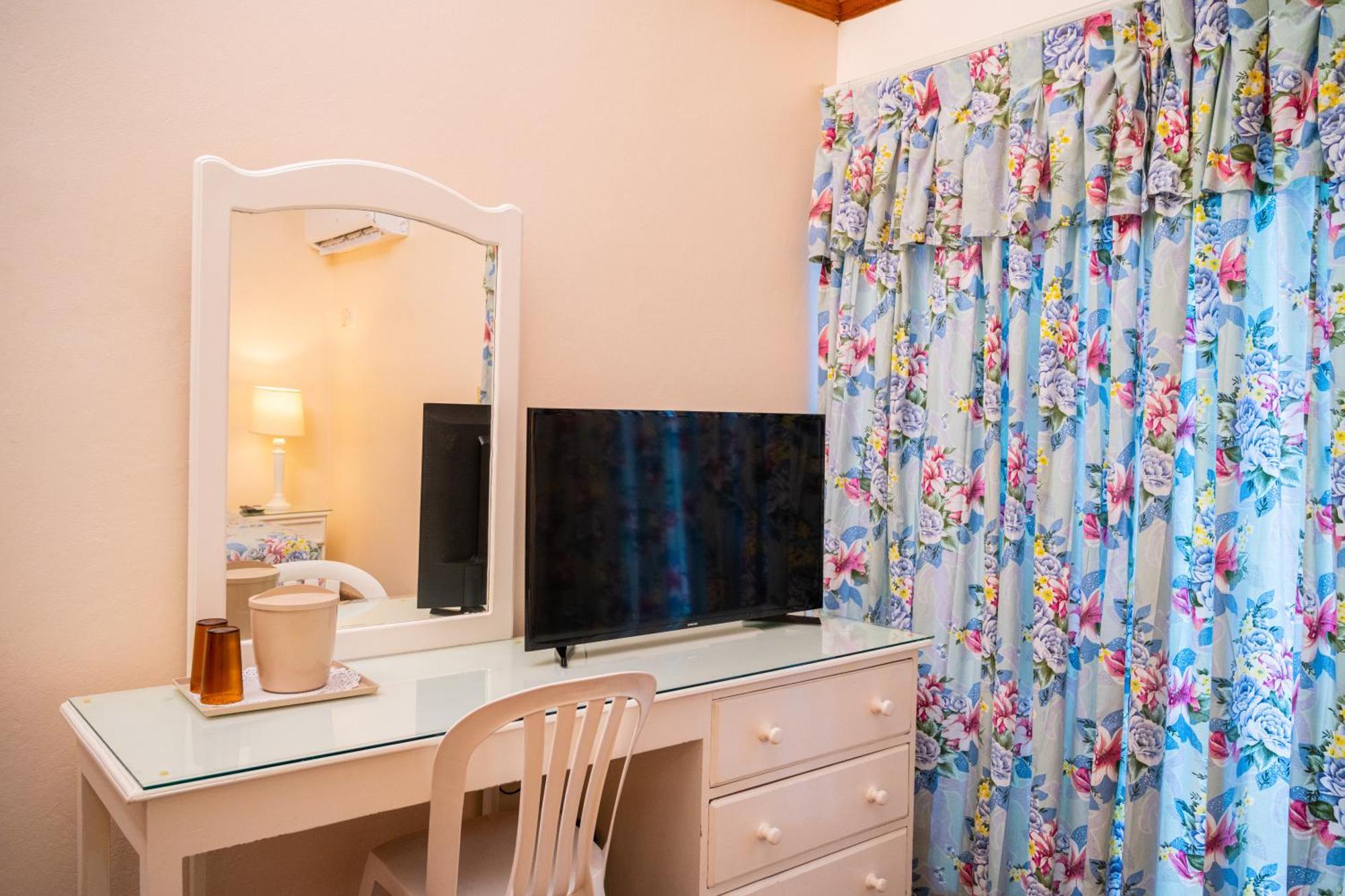 Queen Room Balcony