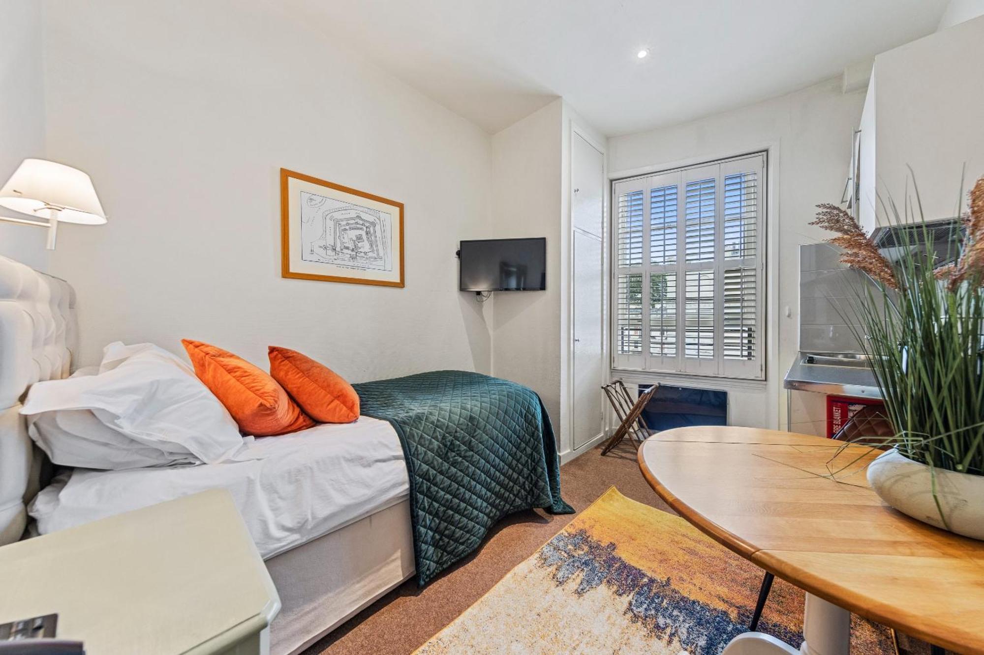 Single Room