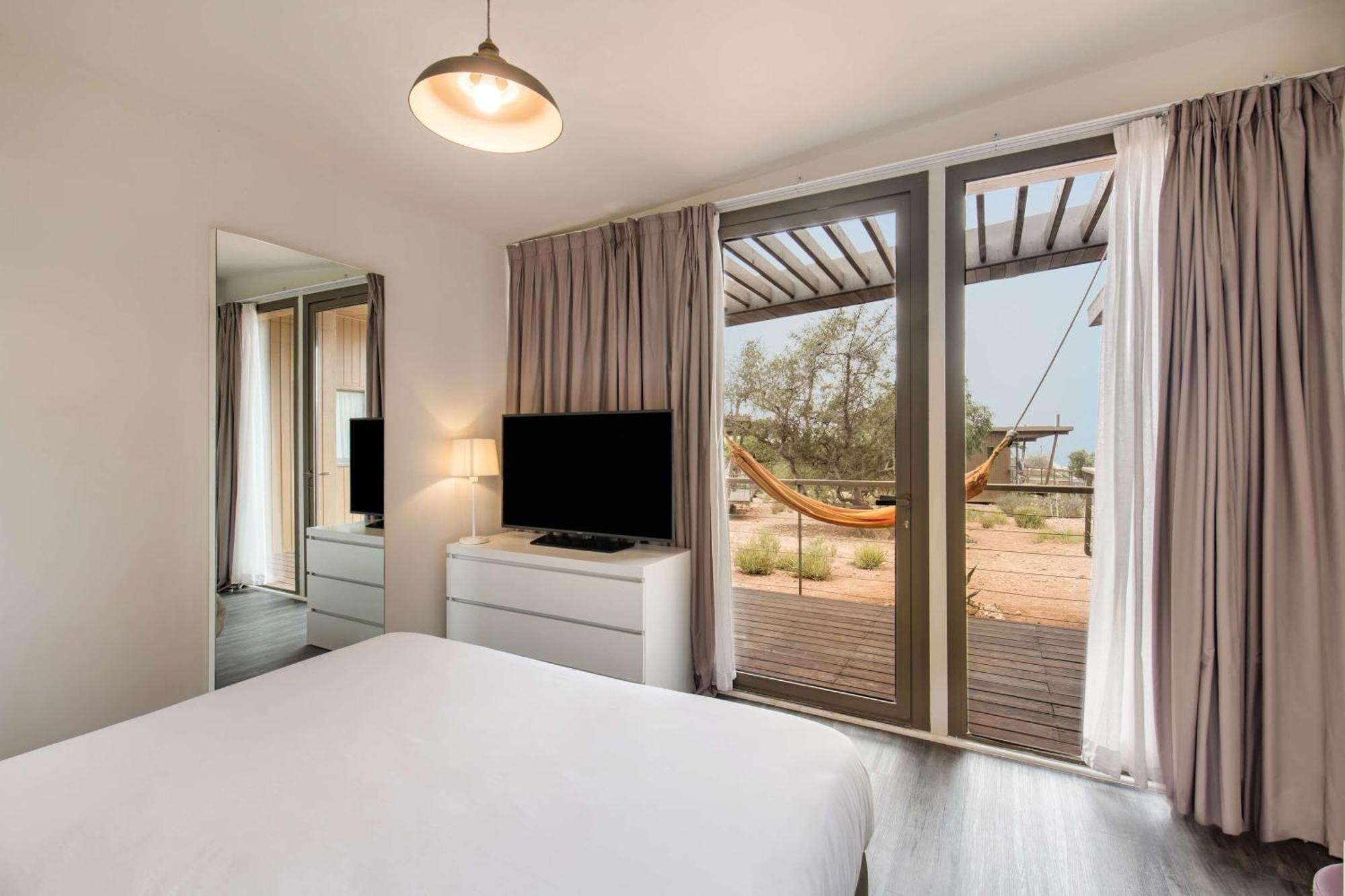 One-Bedroom Bungalow Suite Terrace