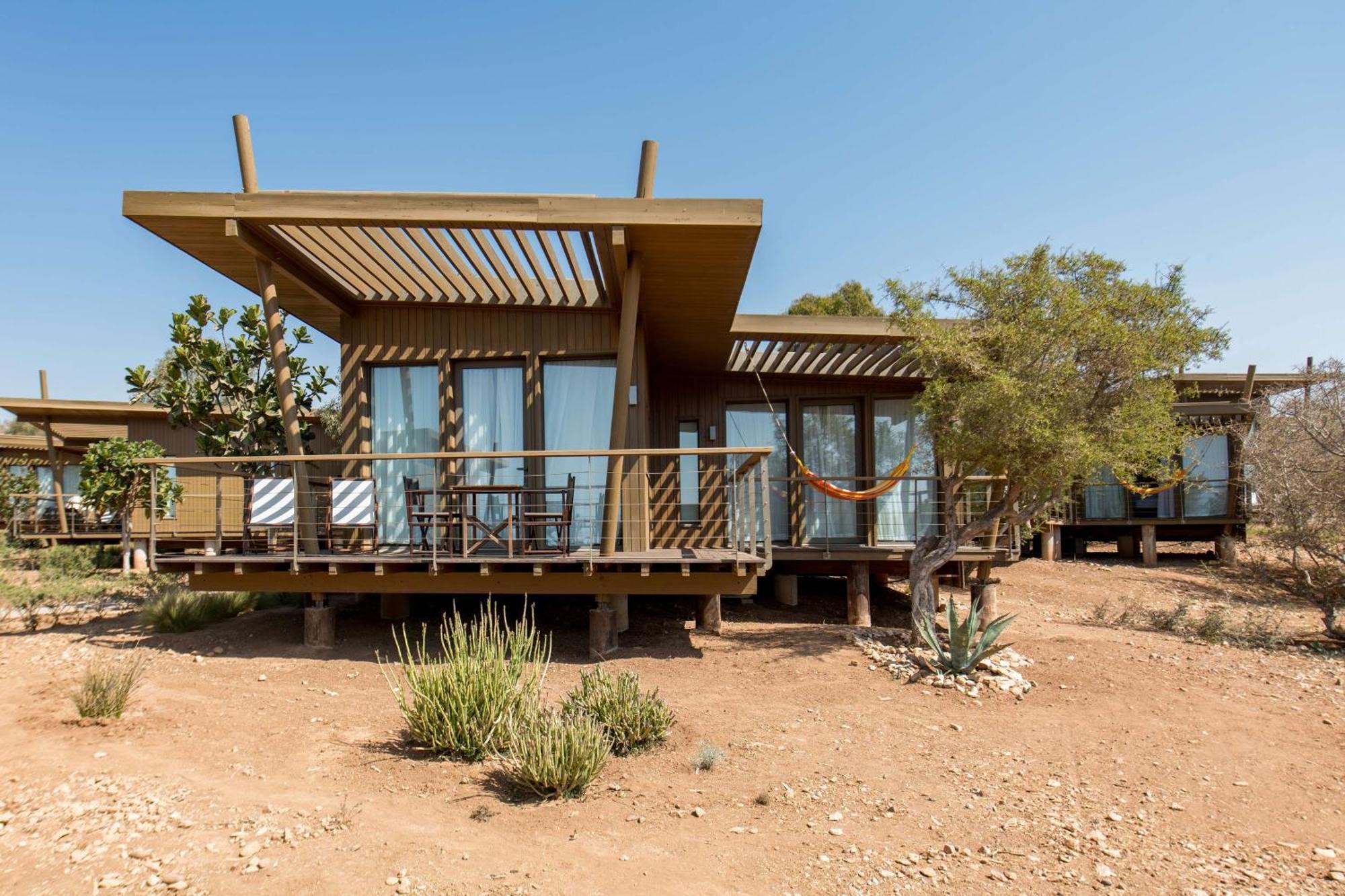 One-Bedroom Bungalow Suite Terrace