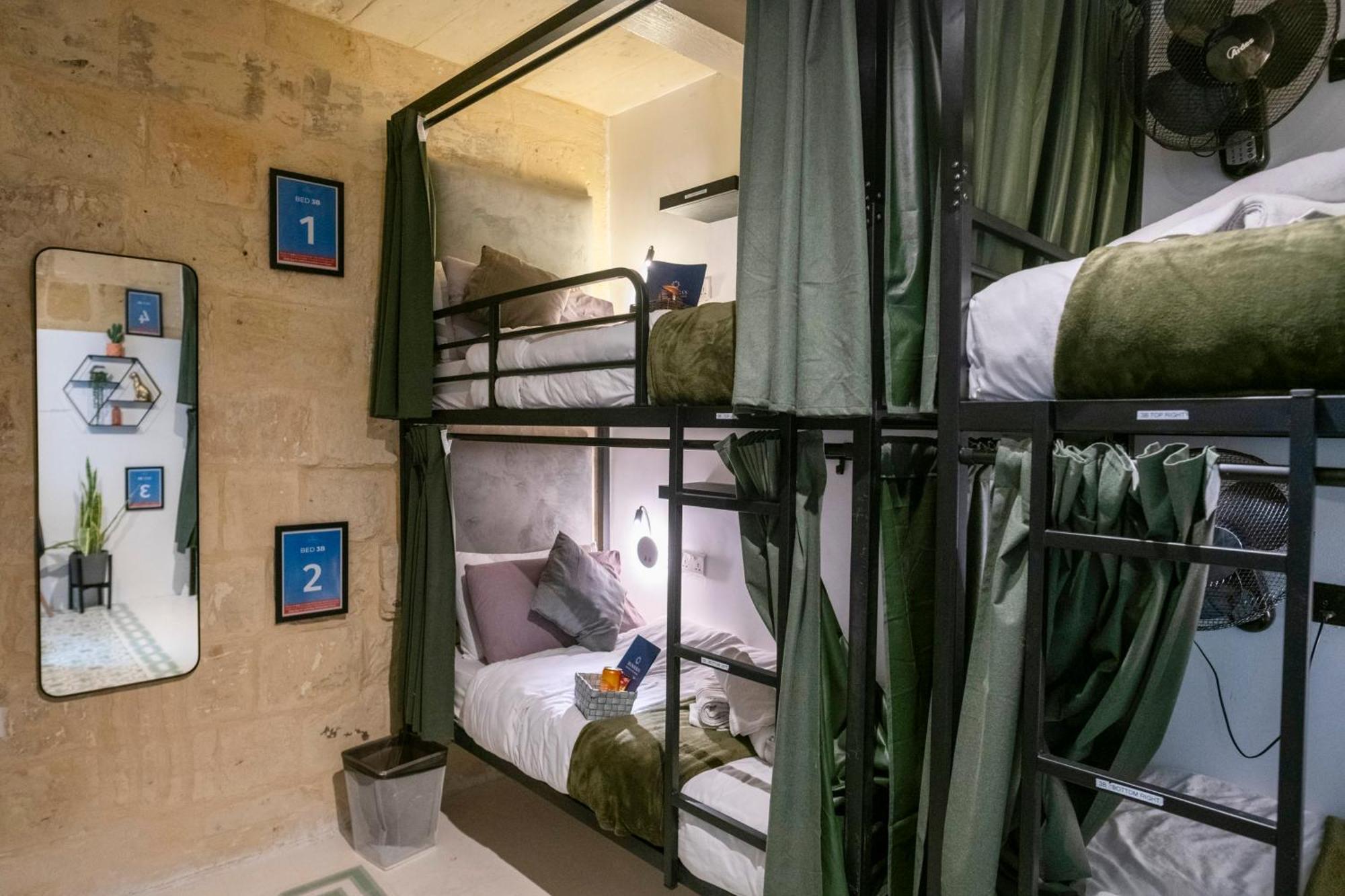 Bed 4-Bed Dormitory Room
