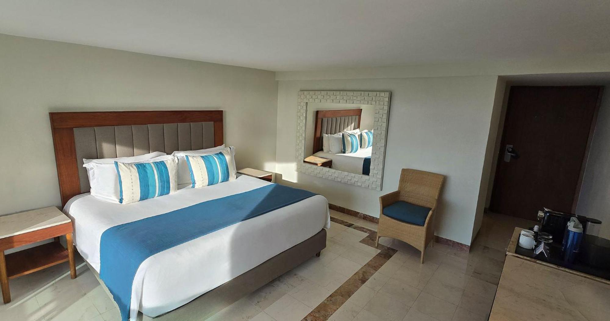 Deluxe High Floor King
