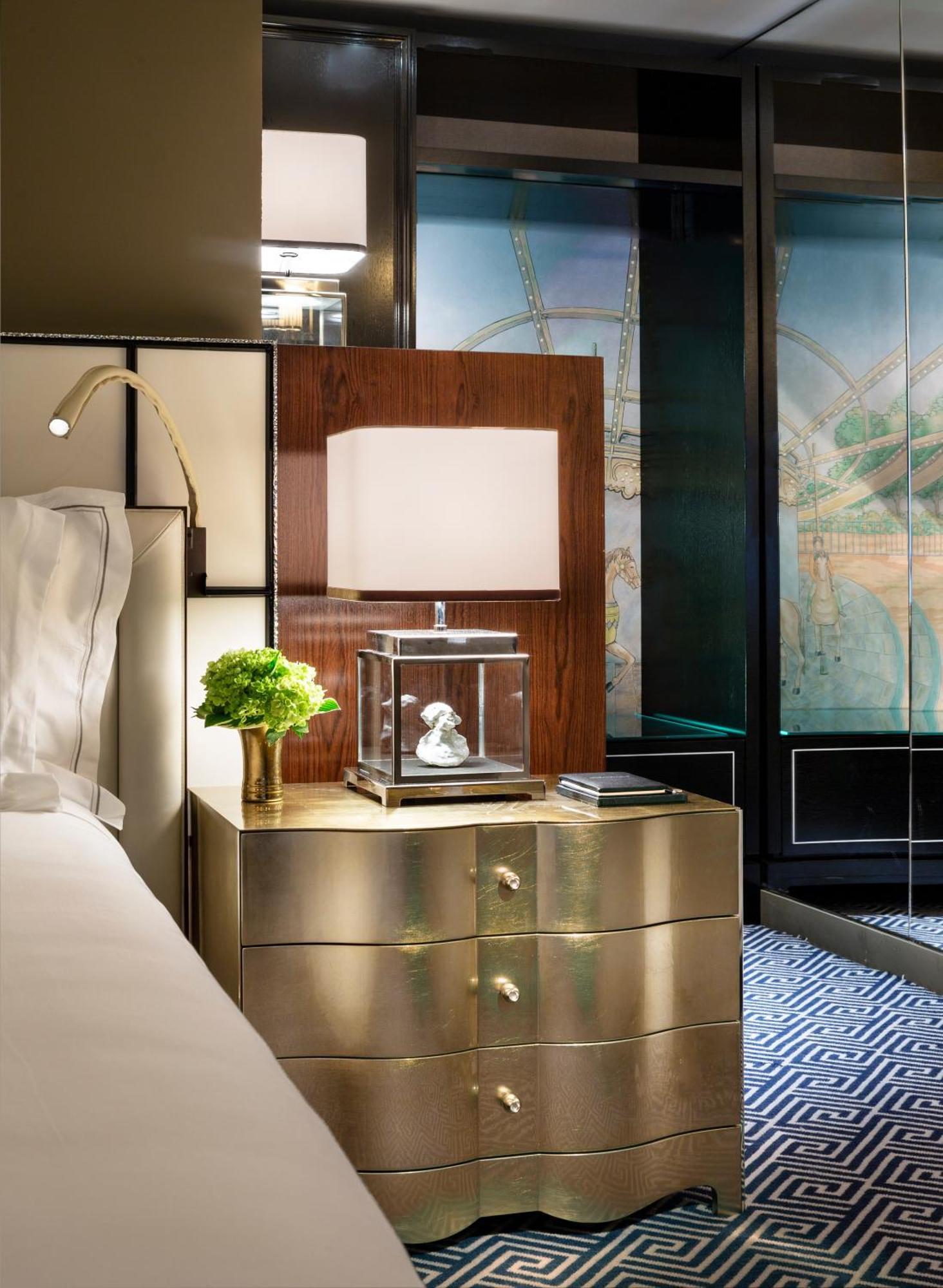 Madison King Room