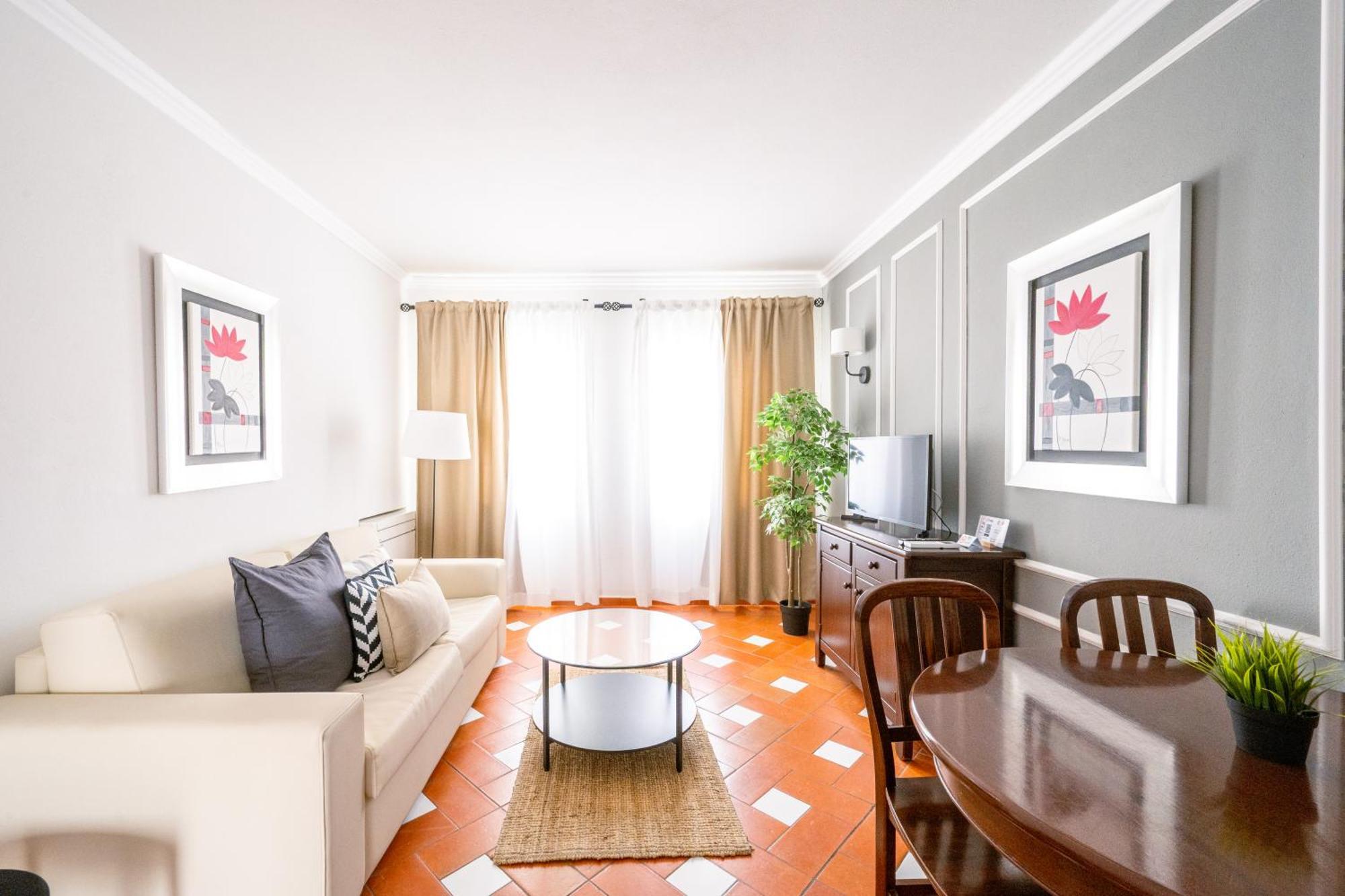One-Bedroom Apartment Terrace