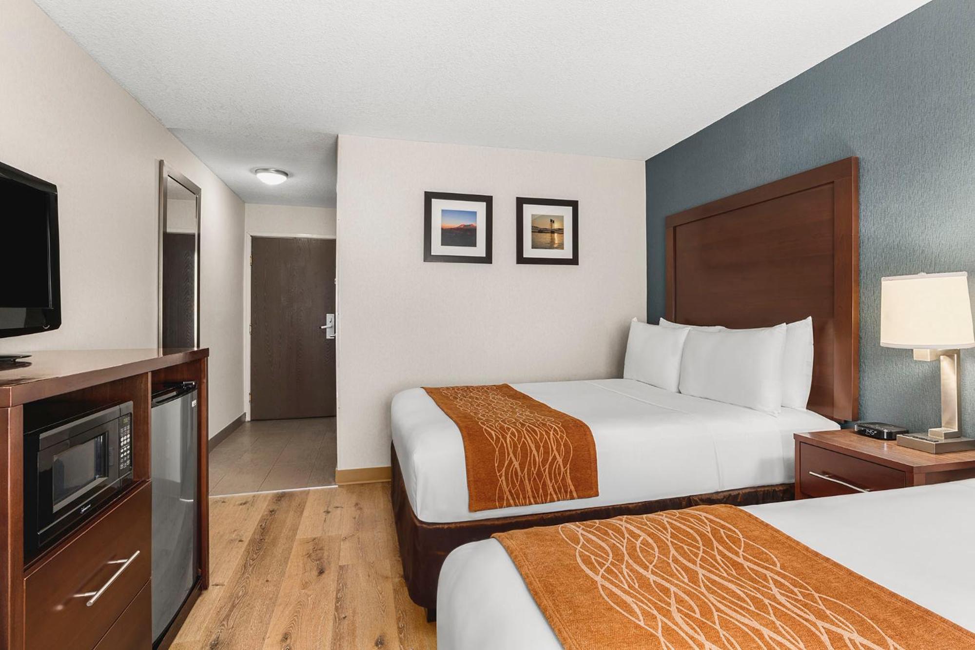 Standard Double Room Two Double Beds