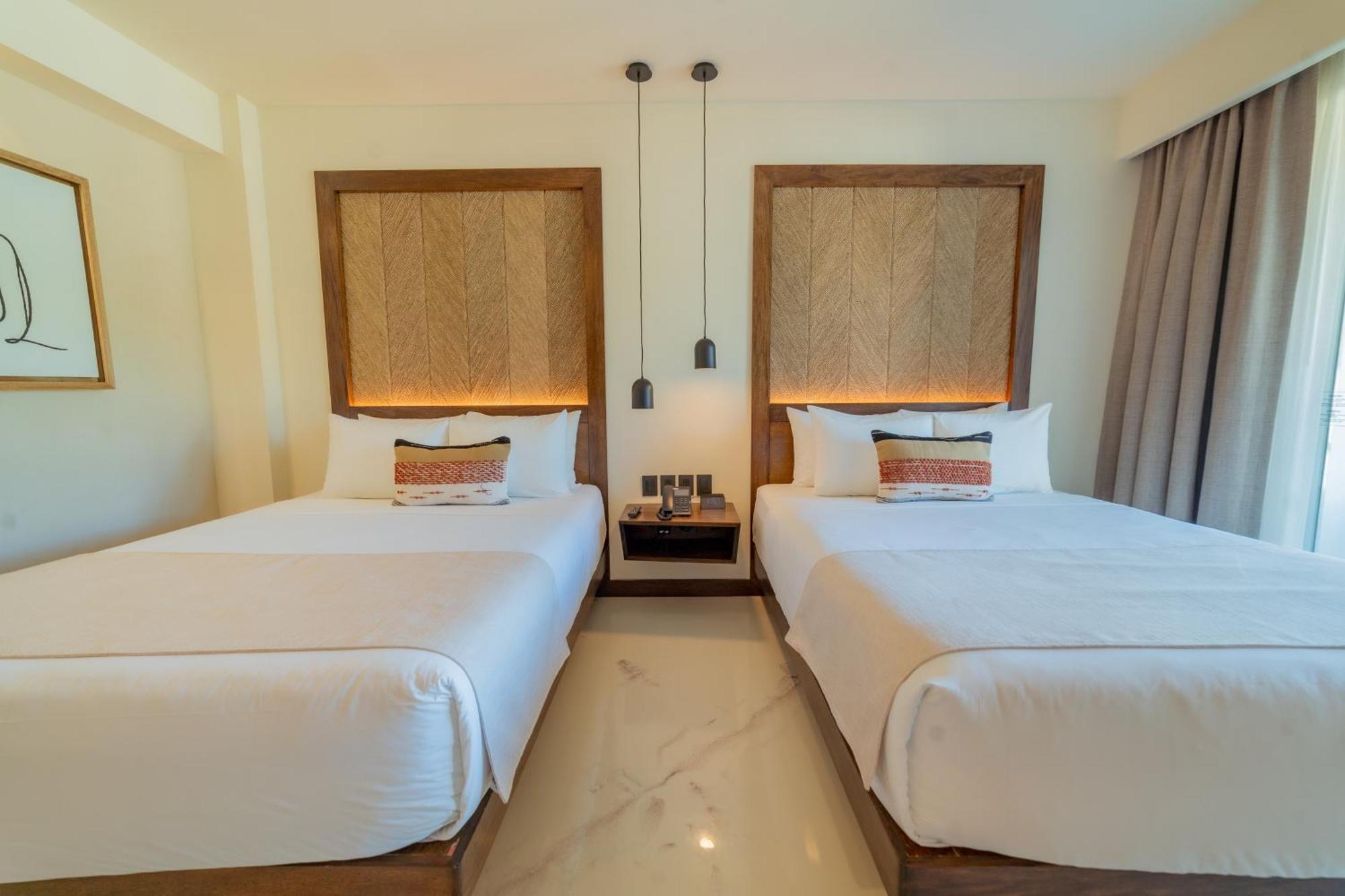 Standard Queen Room Garden View