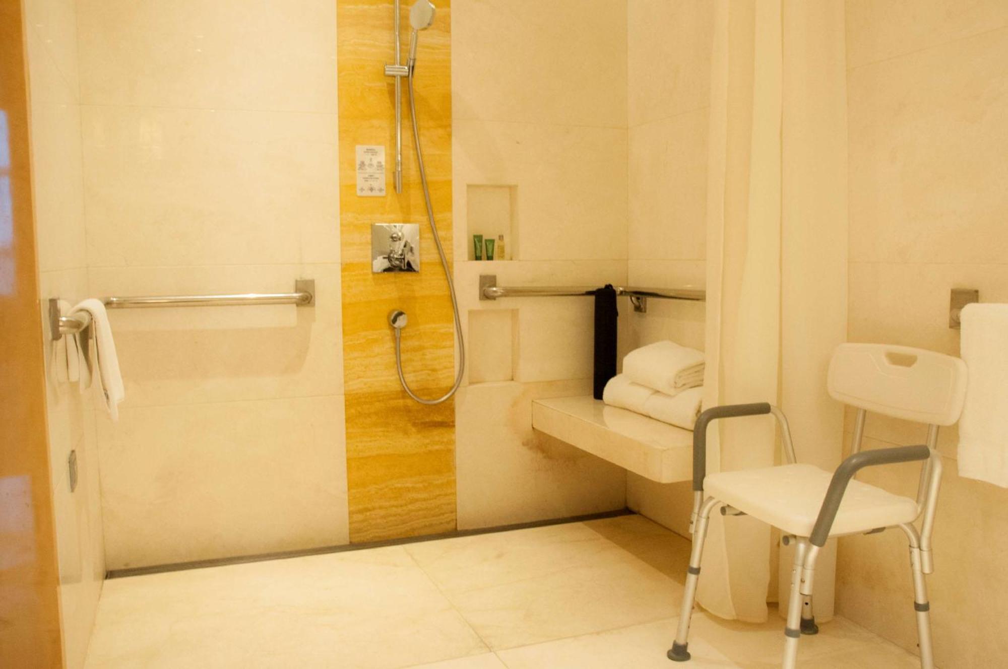 King Room Mobility Accessible