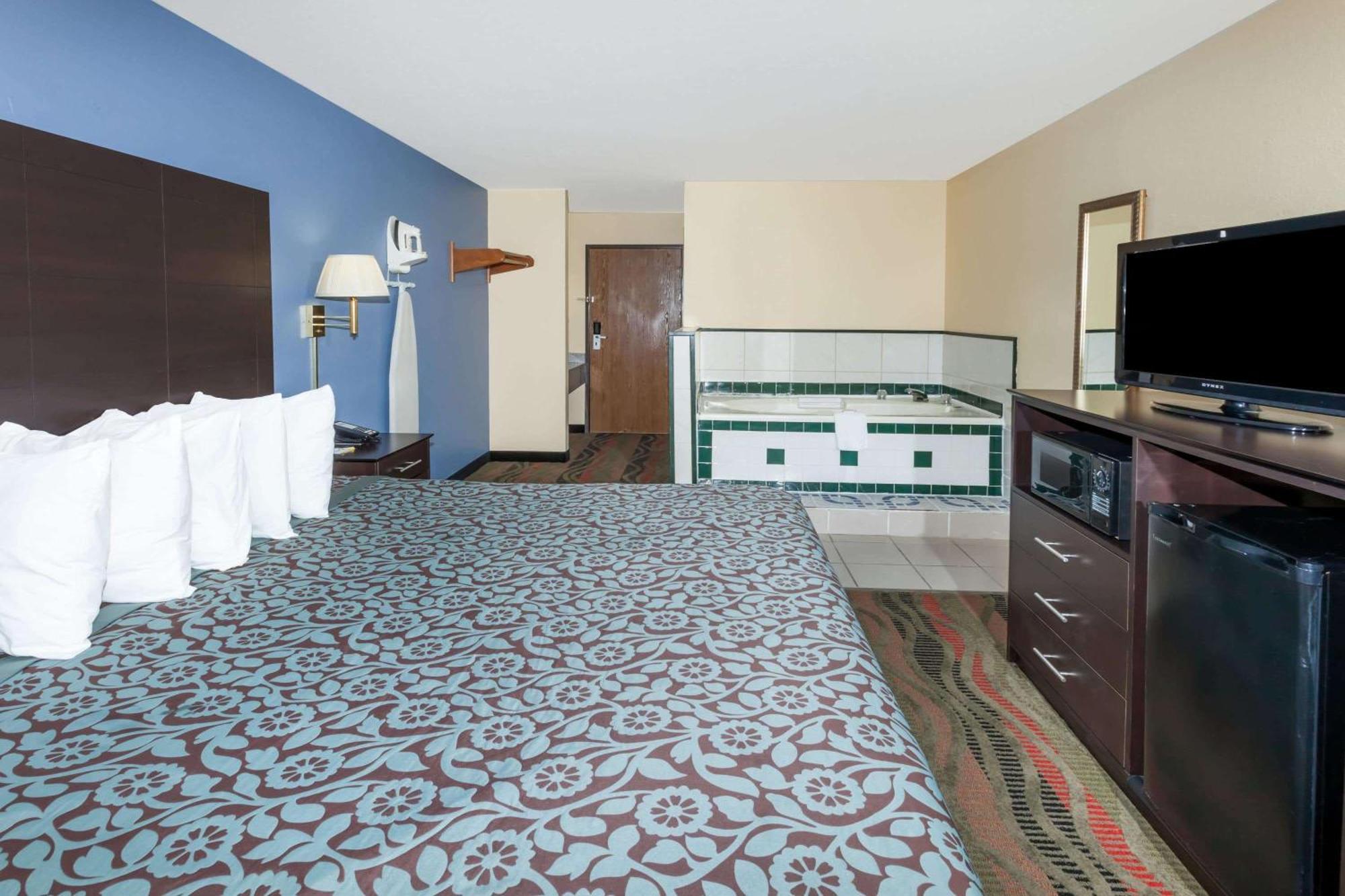 King Suite Non-Smoking