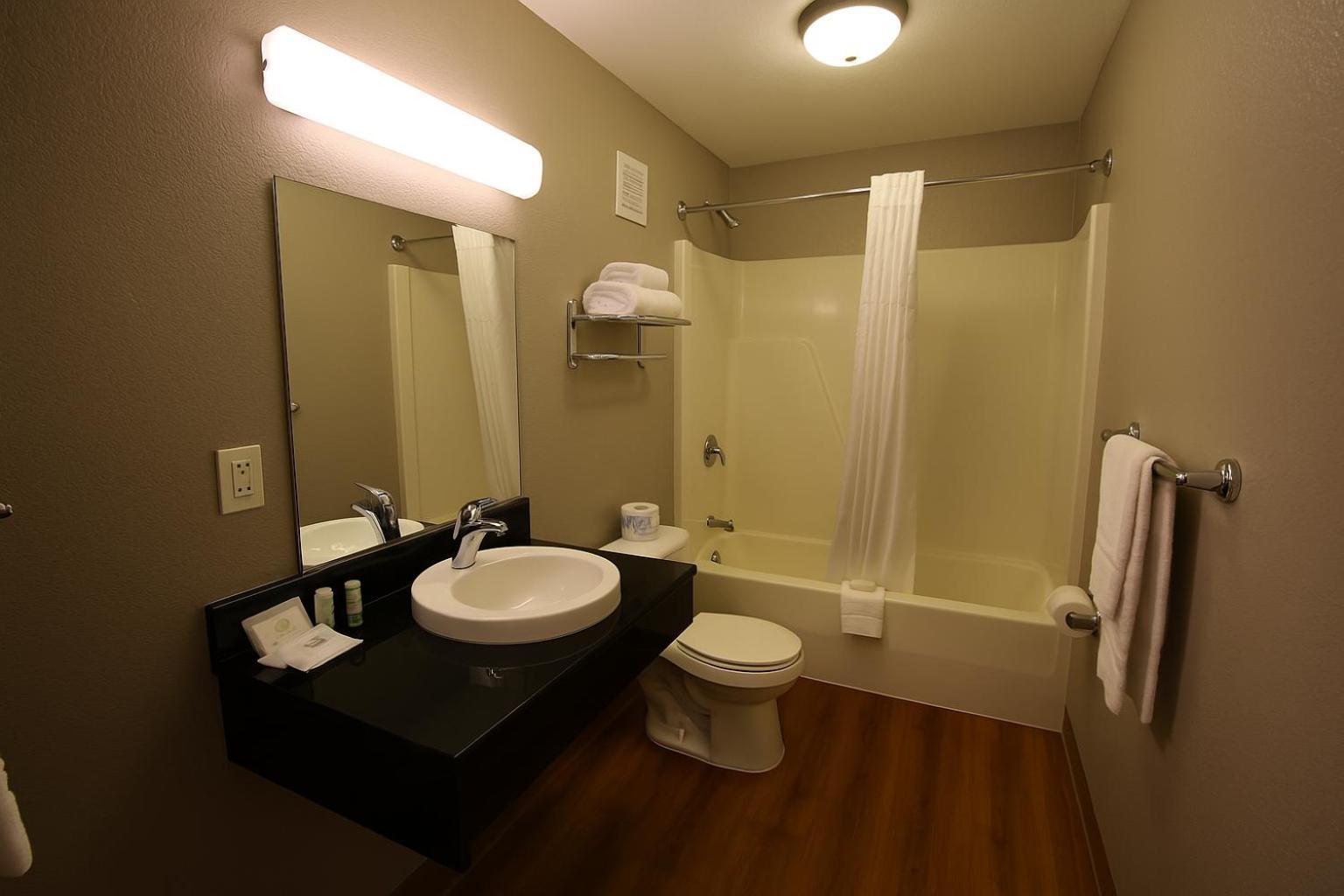 Queen Suite