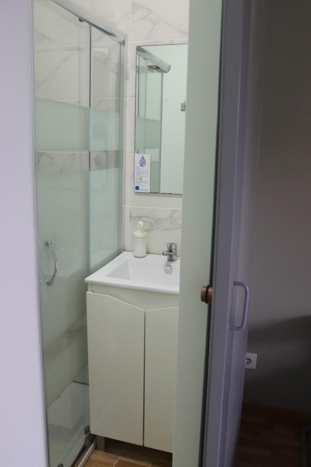 Double Room Private Bathroom