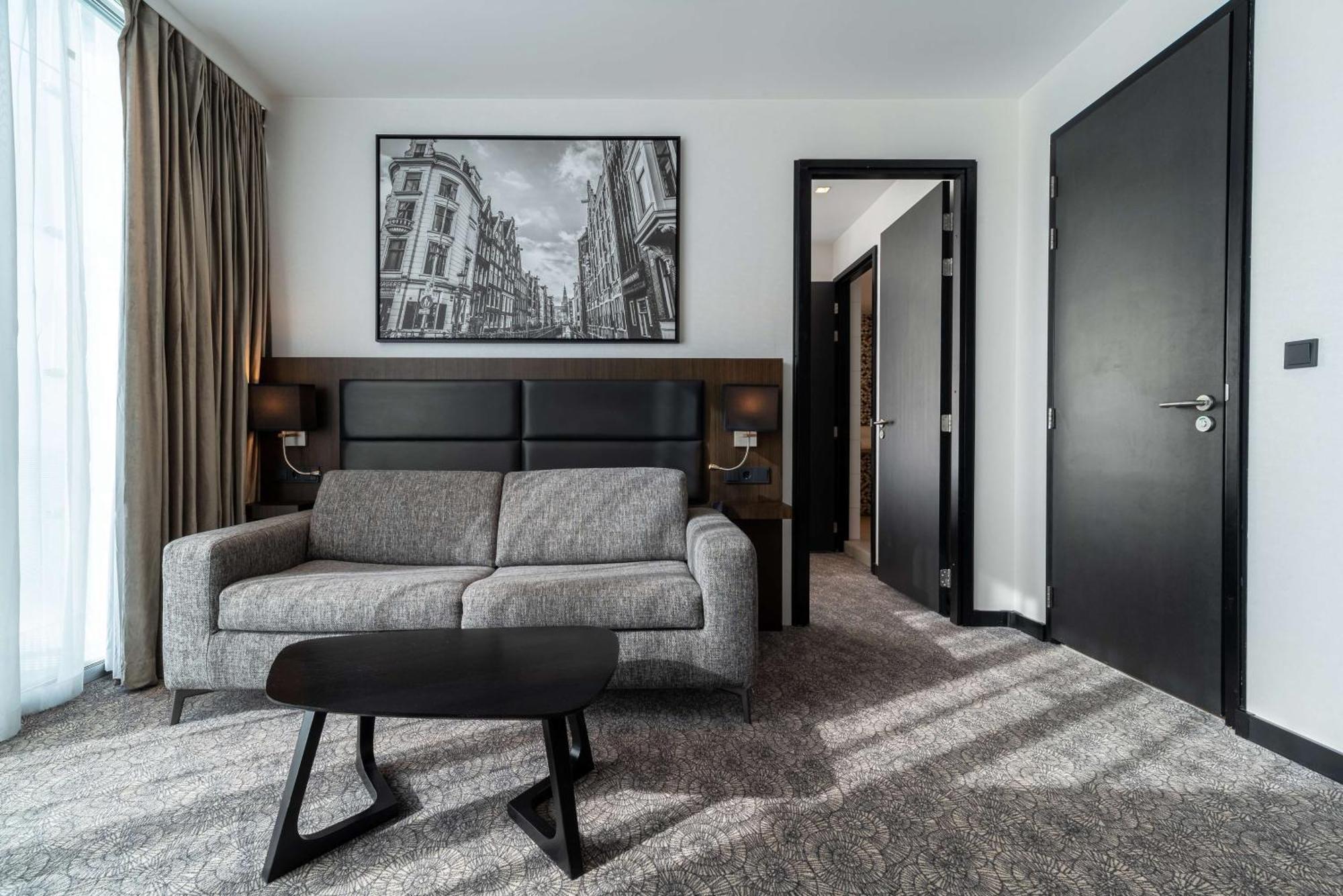 One-Bedroom Suite