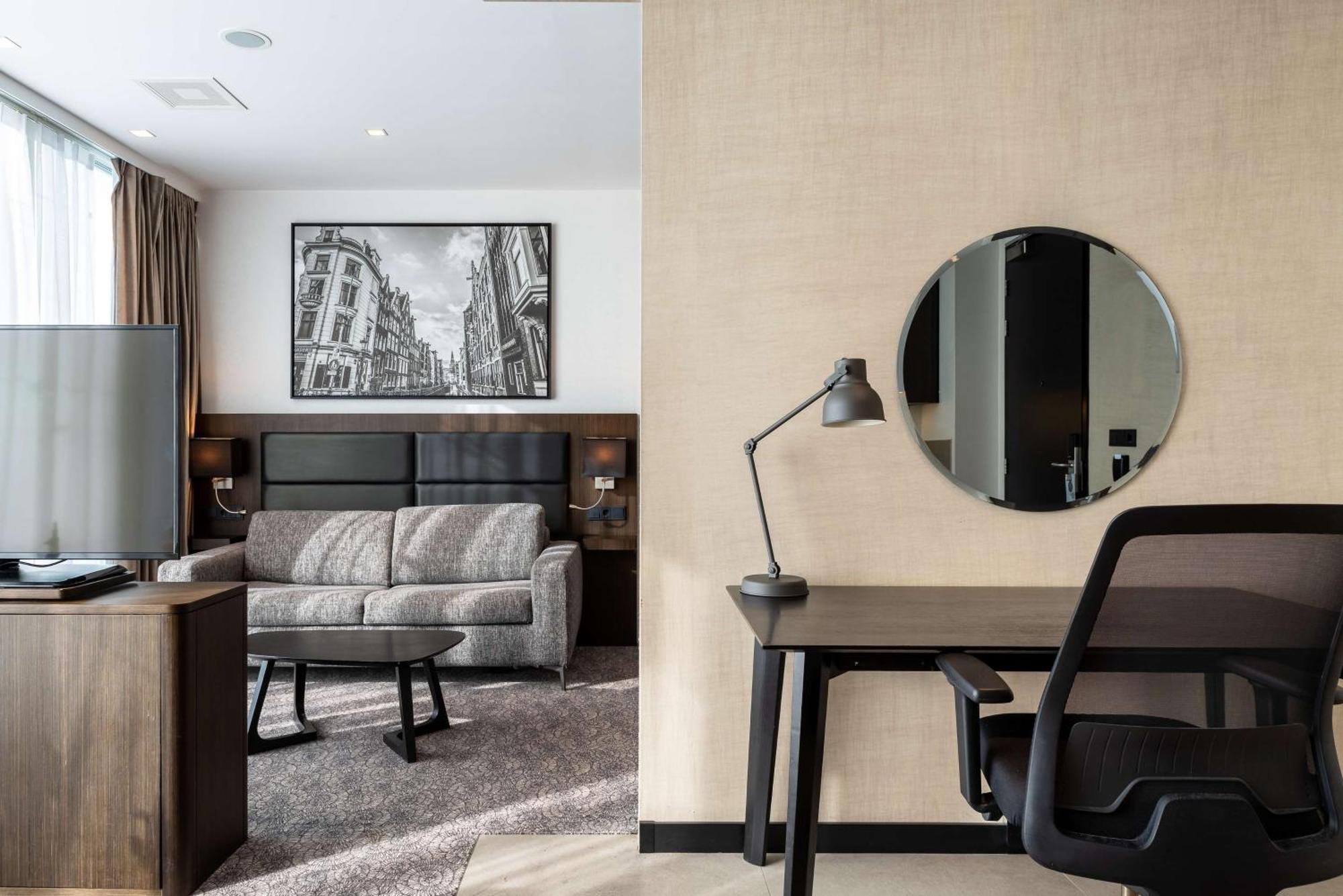 One-Bedroom Suite