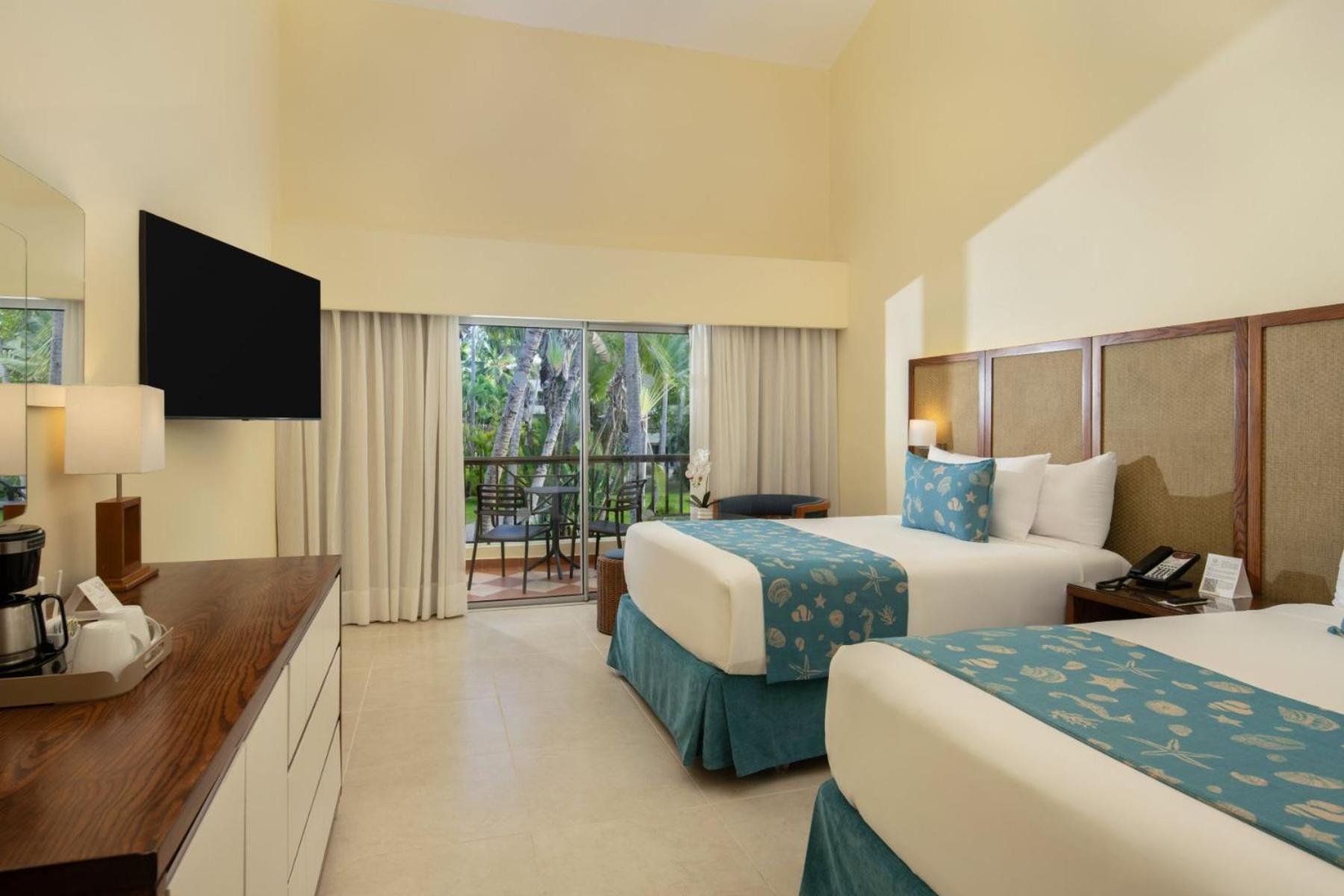 Tropical View Room