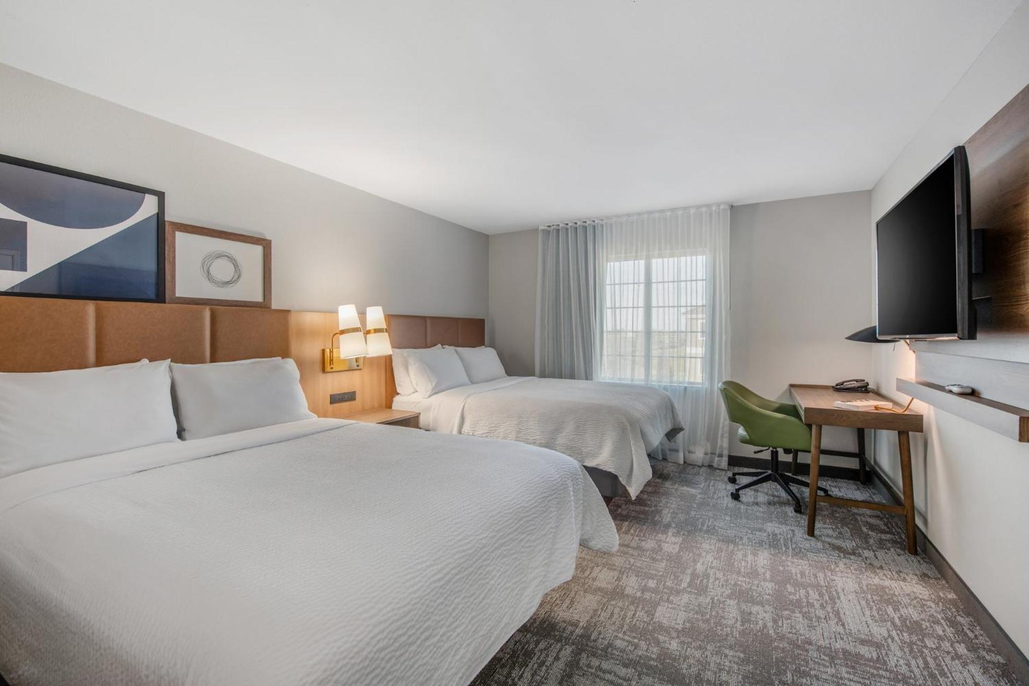 One-Bedroom Double Suite Non-Smoking