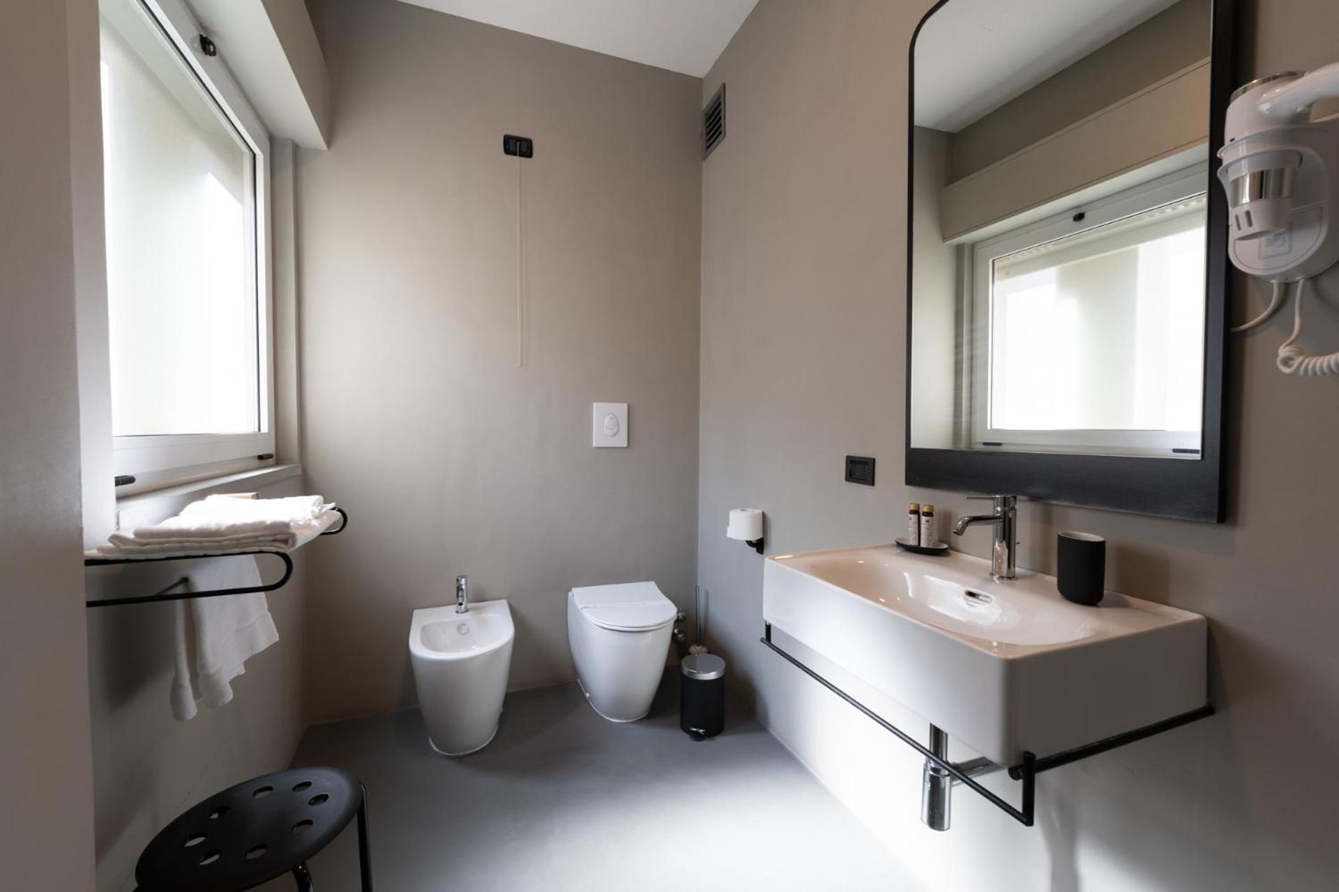 Deluxe Single Room