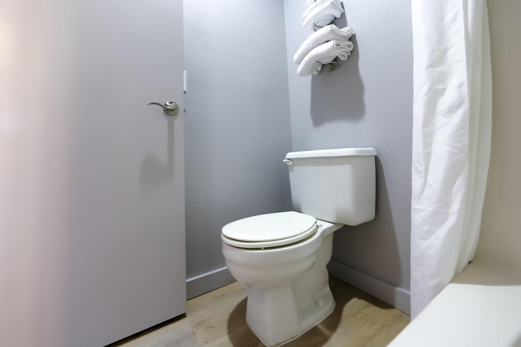 King Bed Limited Ocean view