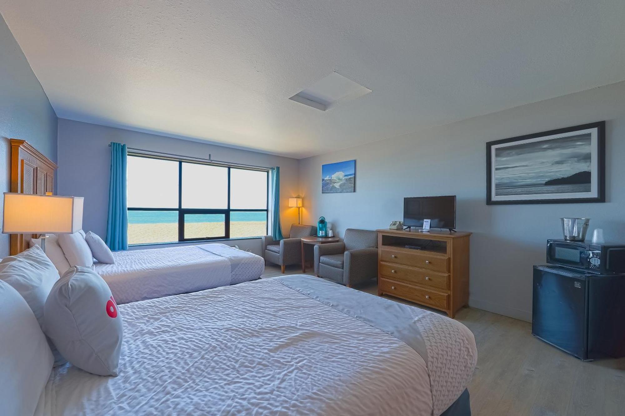 2 Queen Bed Ocean view