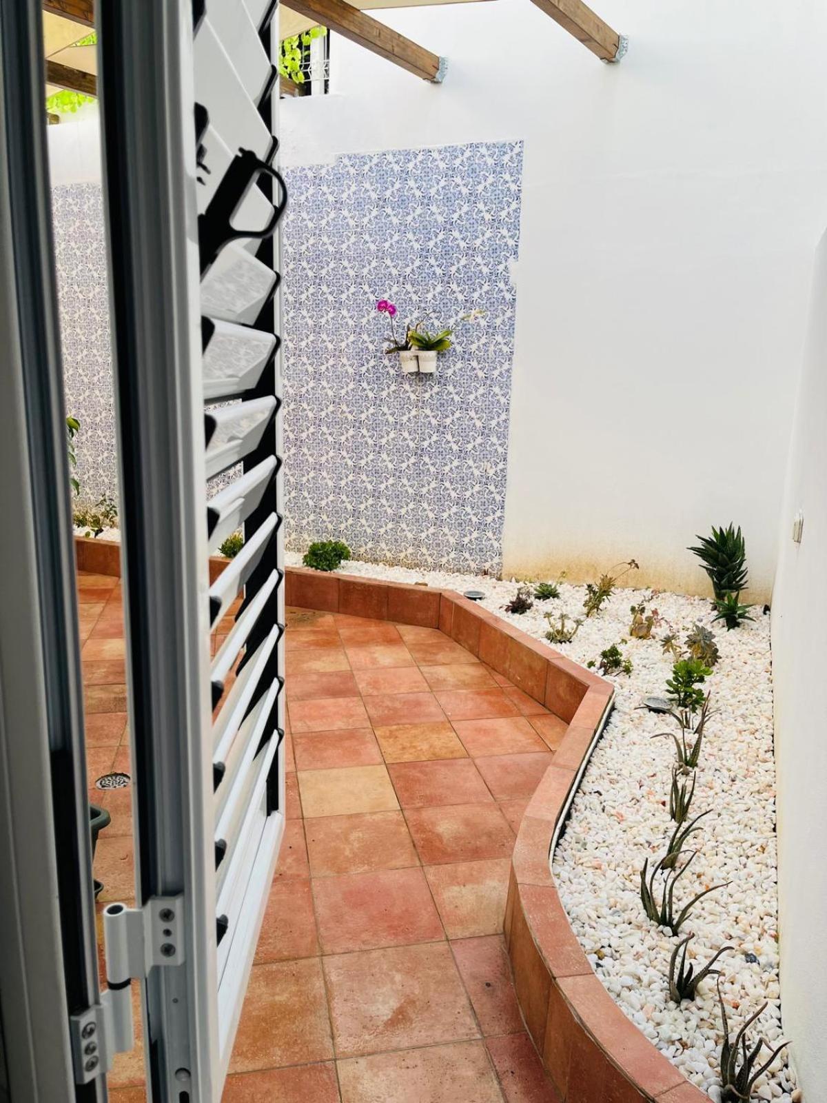 One-Bedroom Apartment Garden View