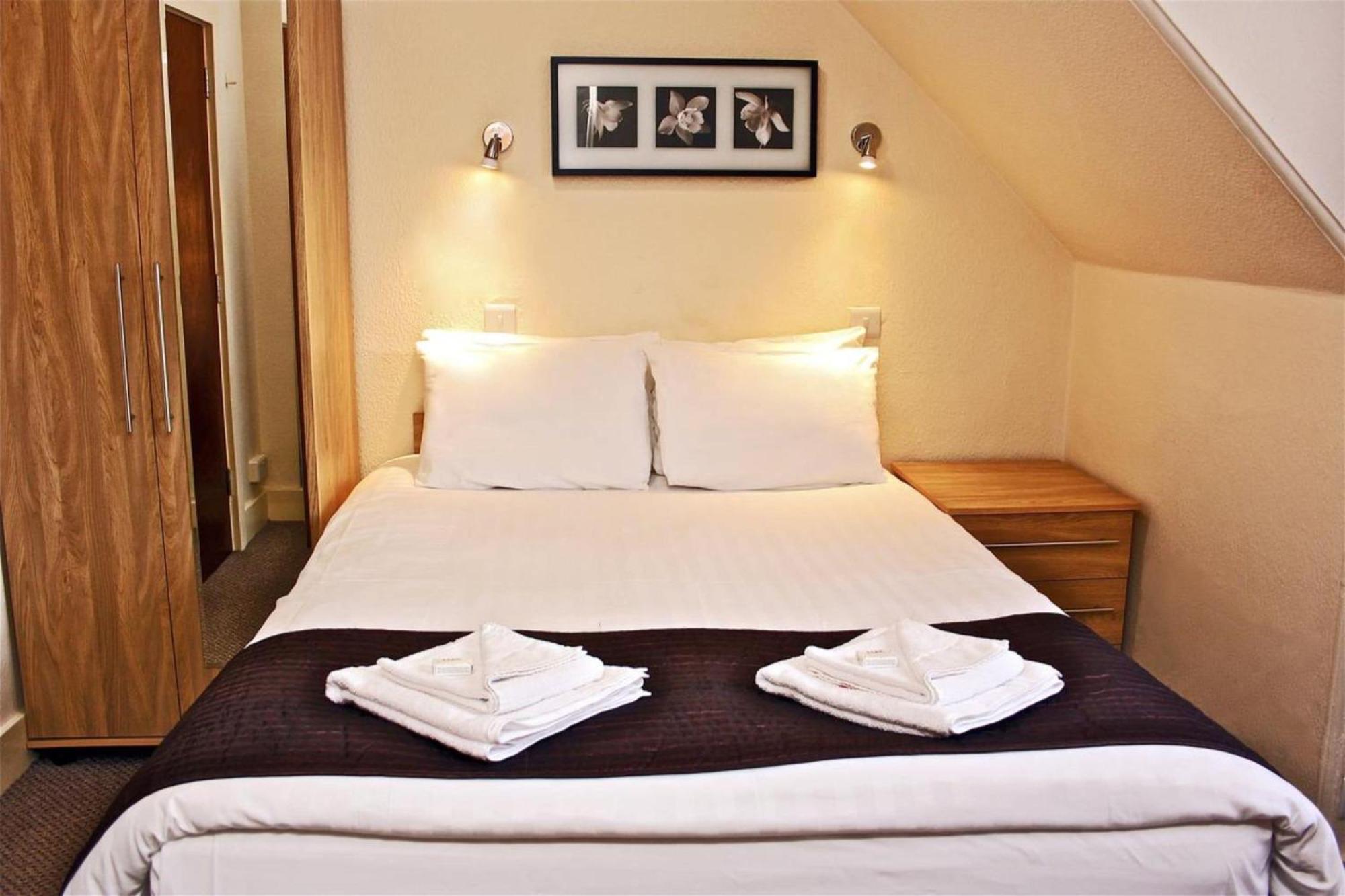 Standard Double Room,1658076699:JPEG