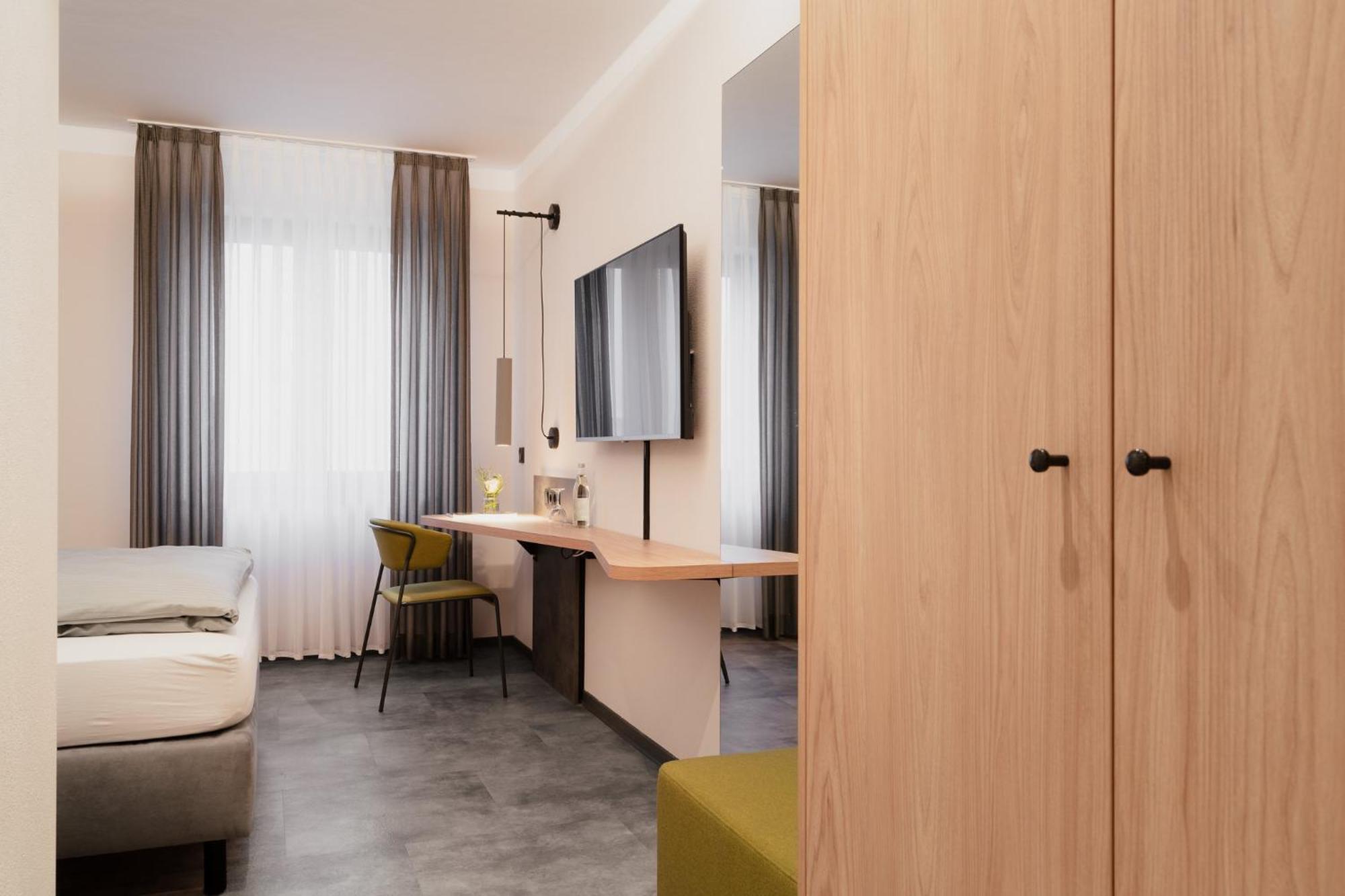 Single Room