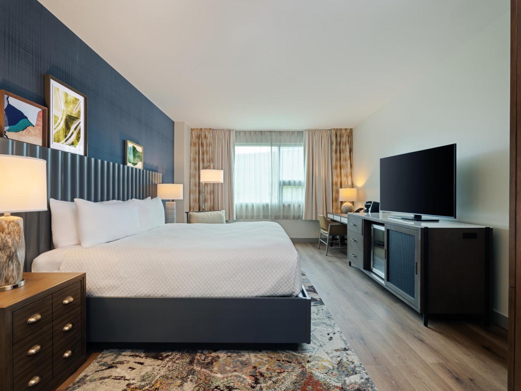 Standard King Room