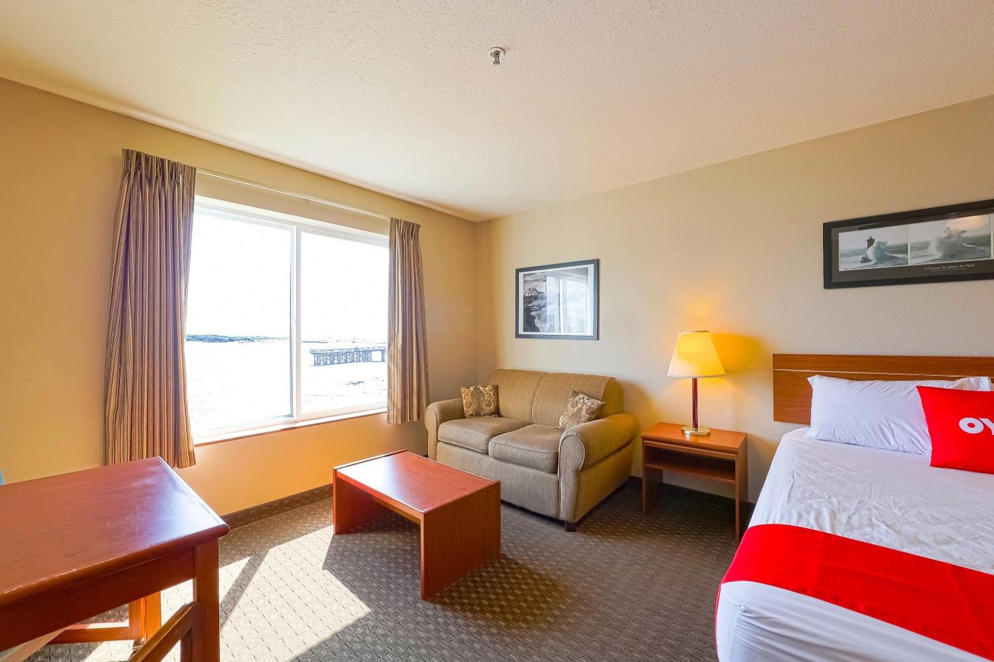 Double Queen Room Bay View Pet Friendly