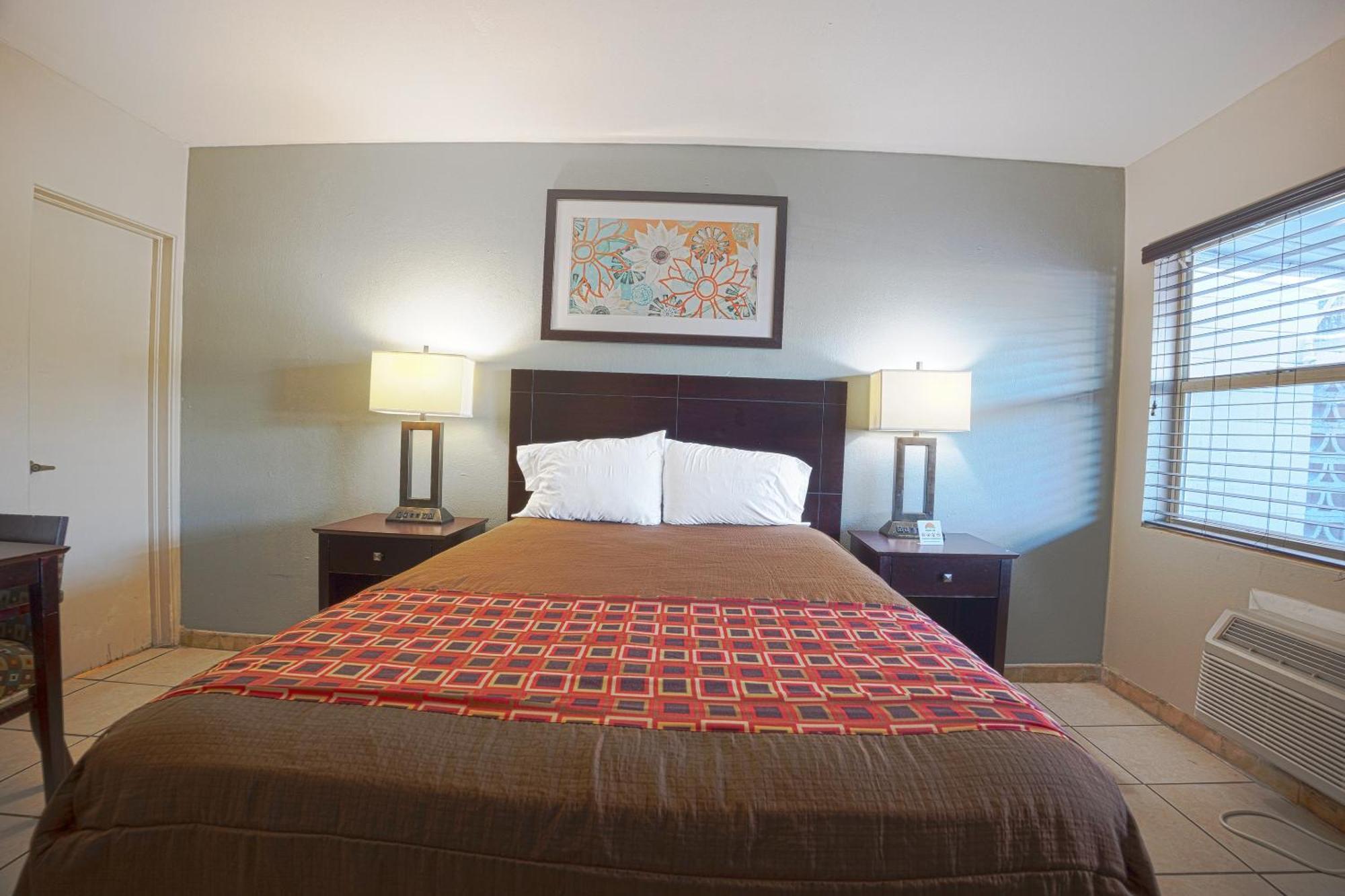Full Bed Non-Smoking