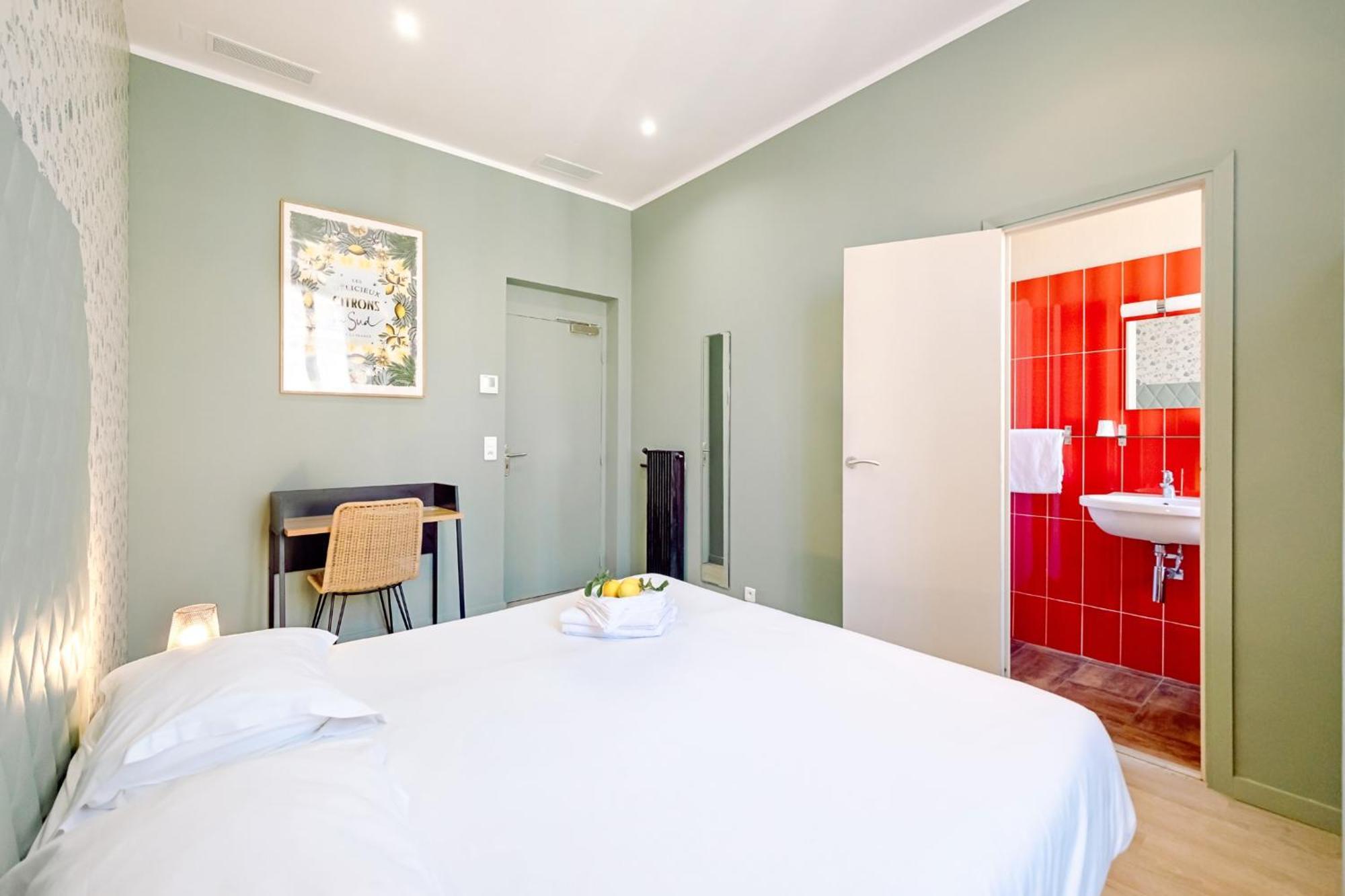 Double or Twin Room City View