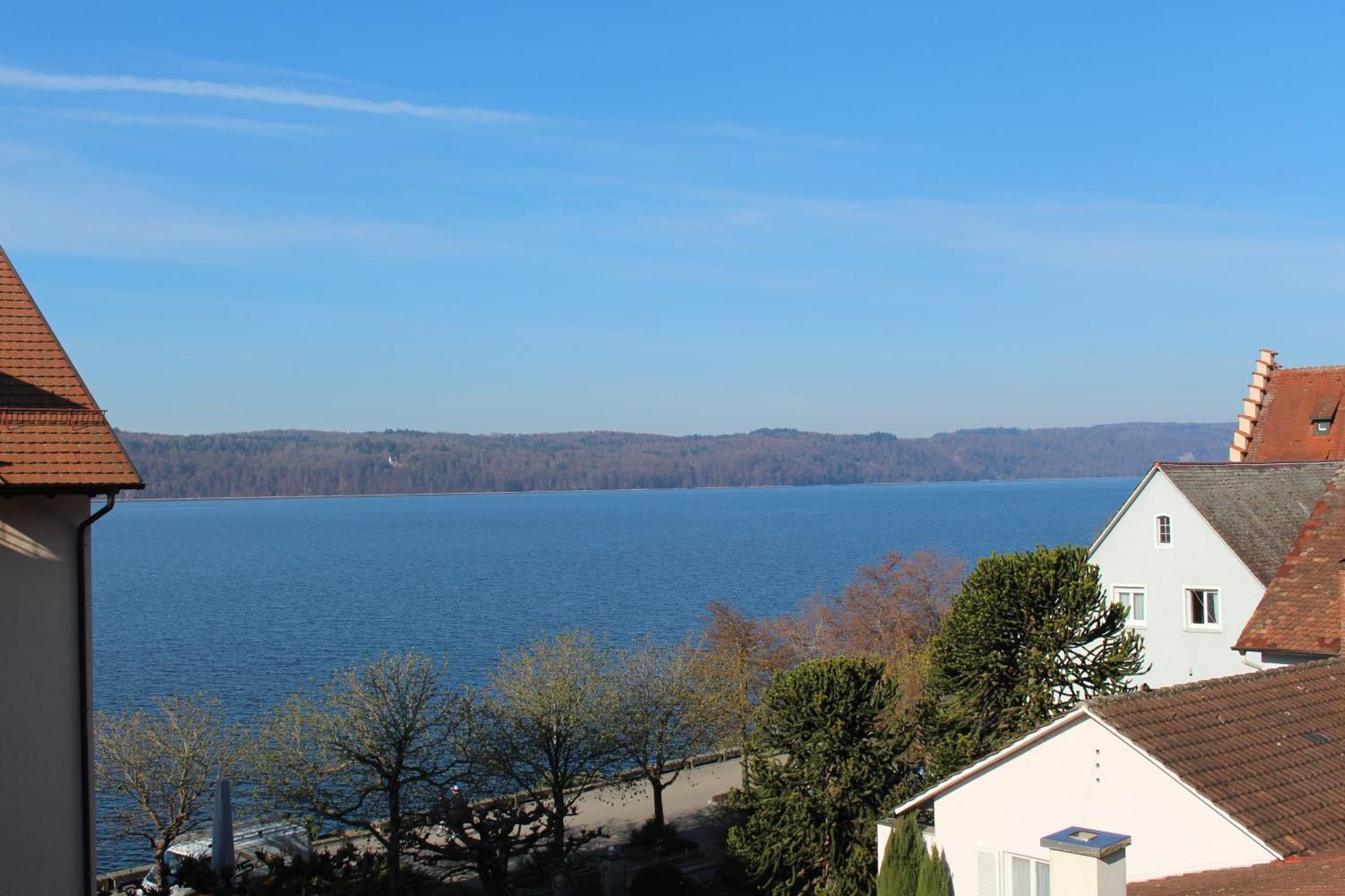 Double Room Balcony Lake View