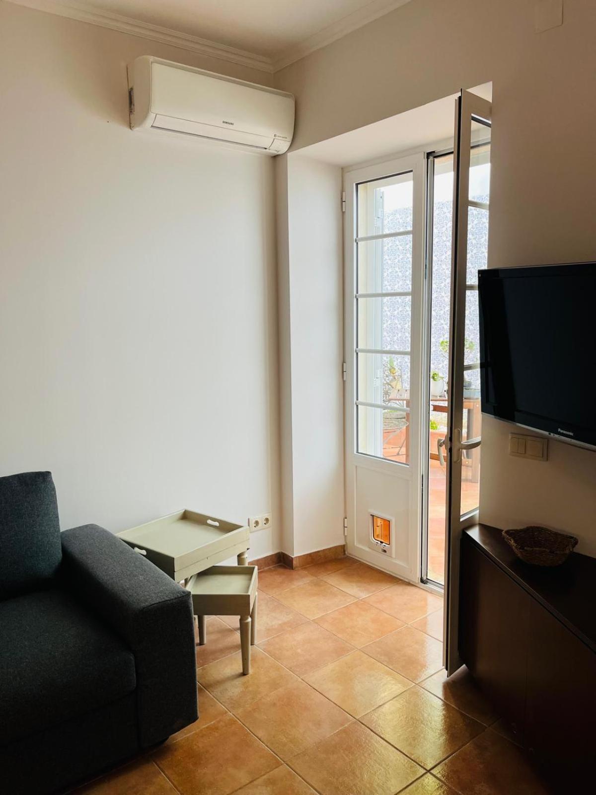 One-Bedroom Apartment Garden View