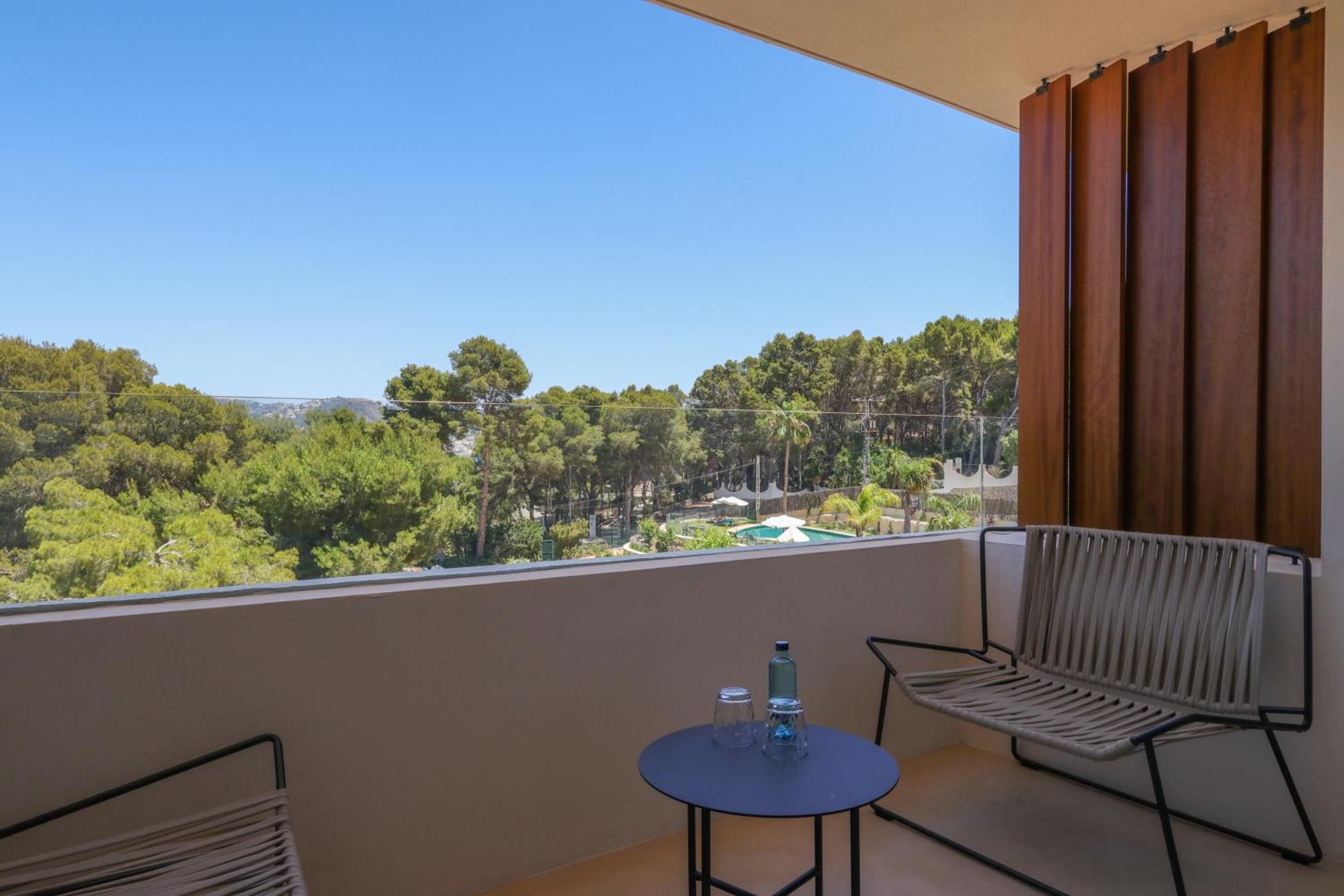 Double or Twin Room Balcony