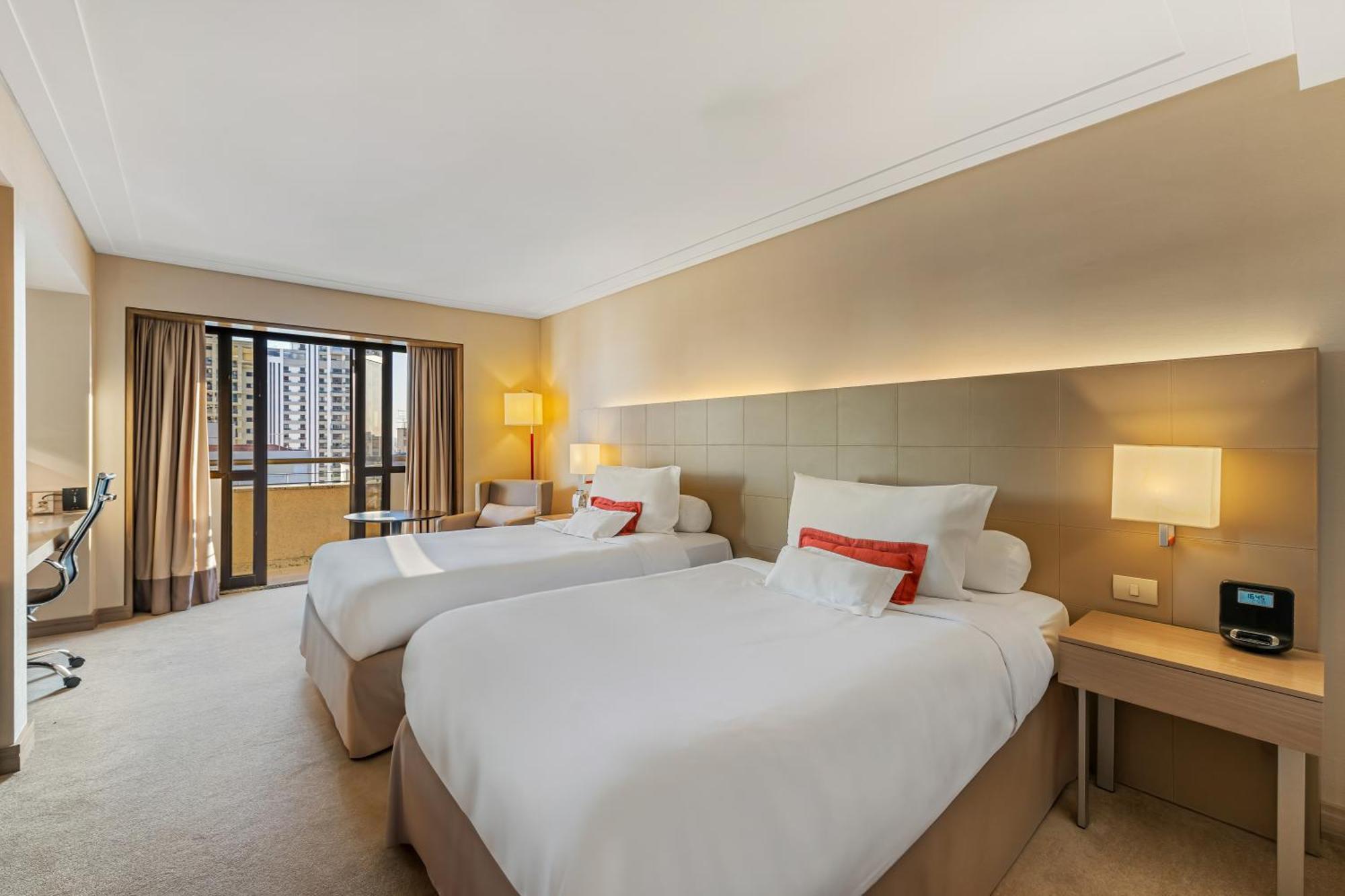 Classic Twin Room Balcony