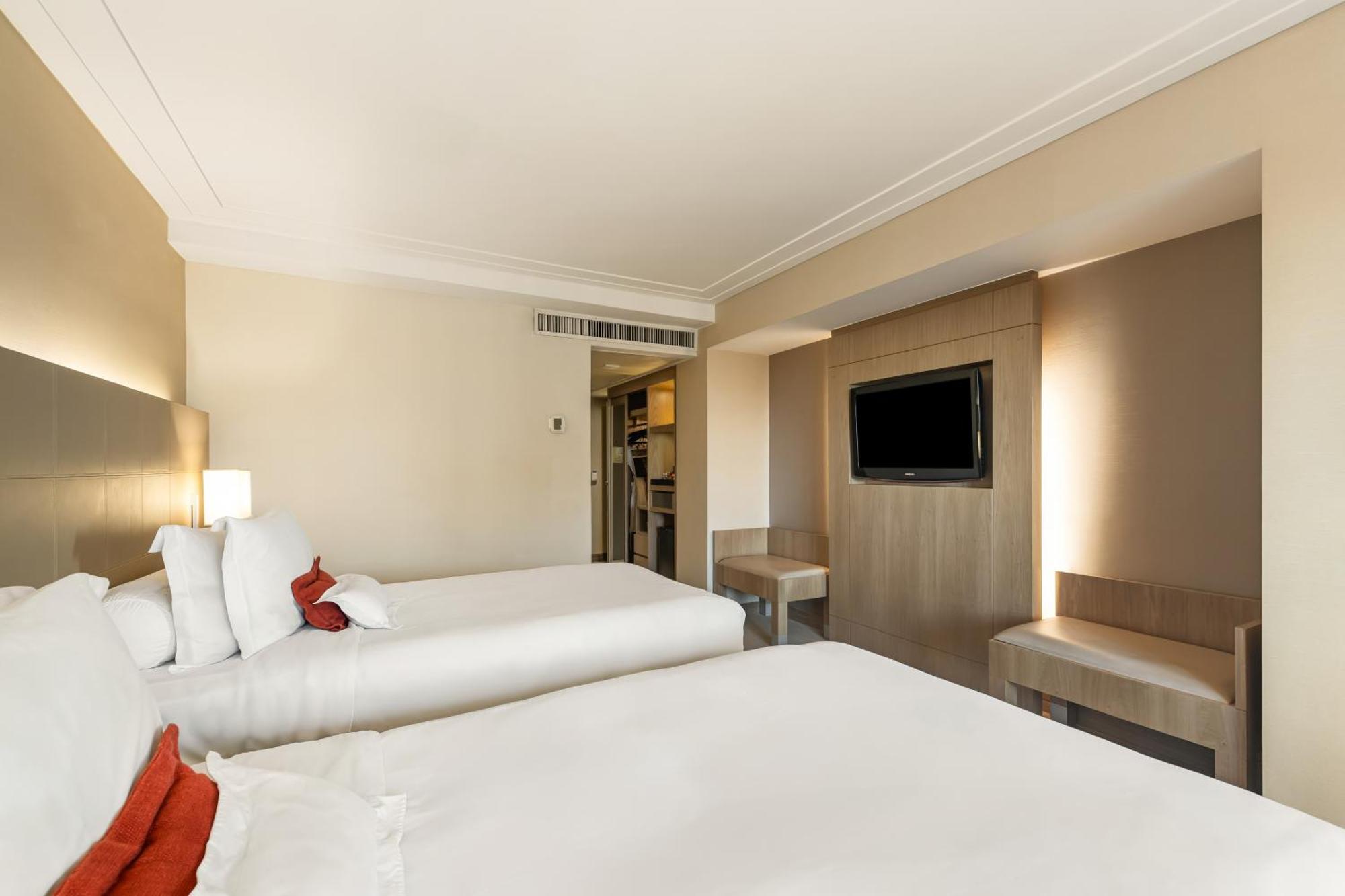 Classic Twin Room