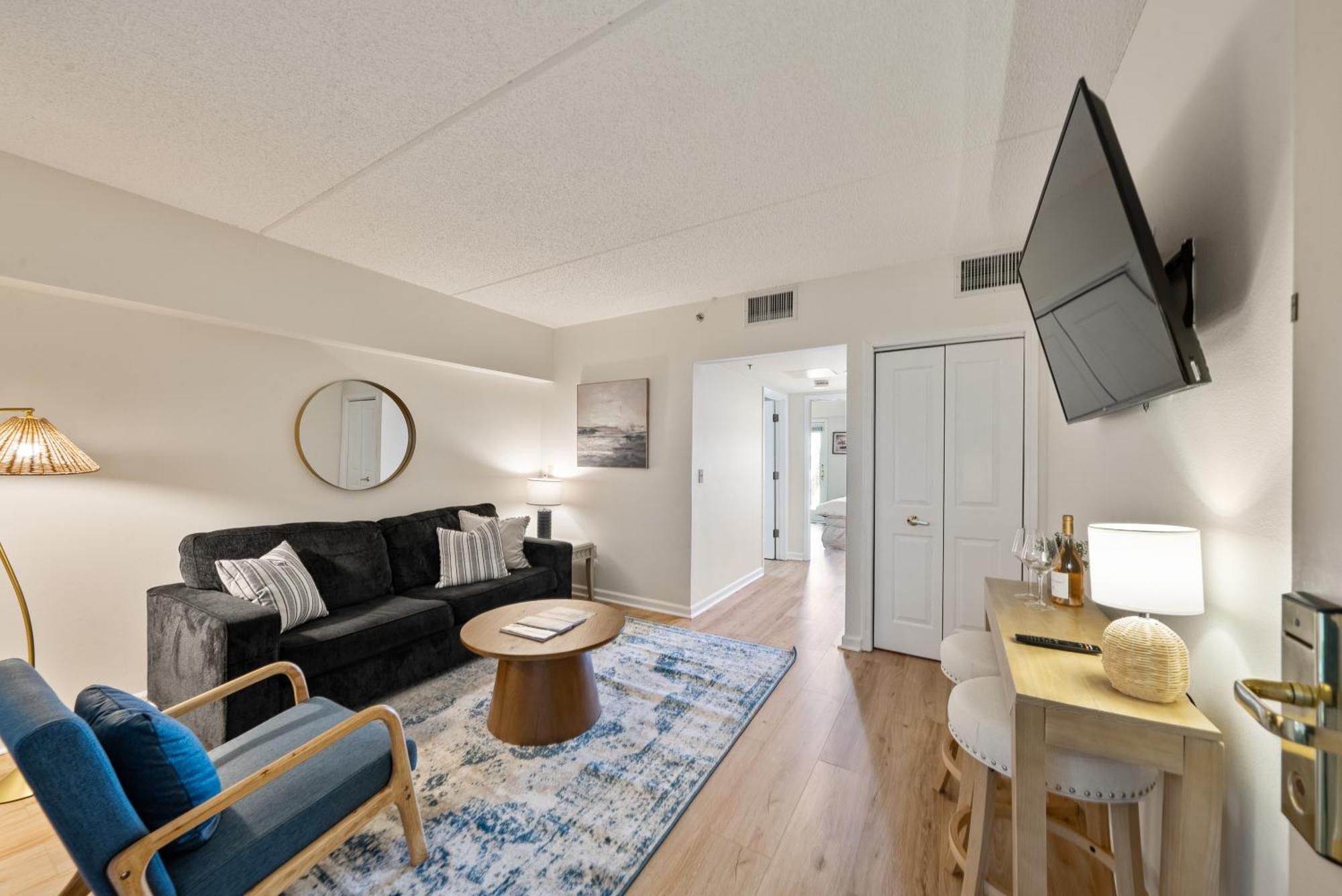 King Room Sofa Bed Lake View