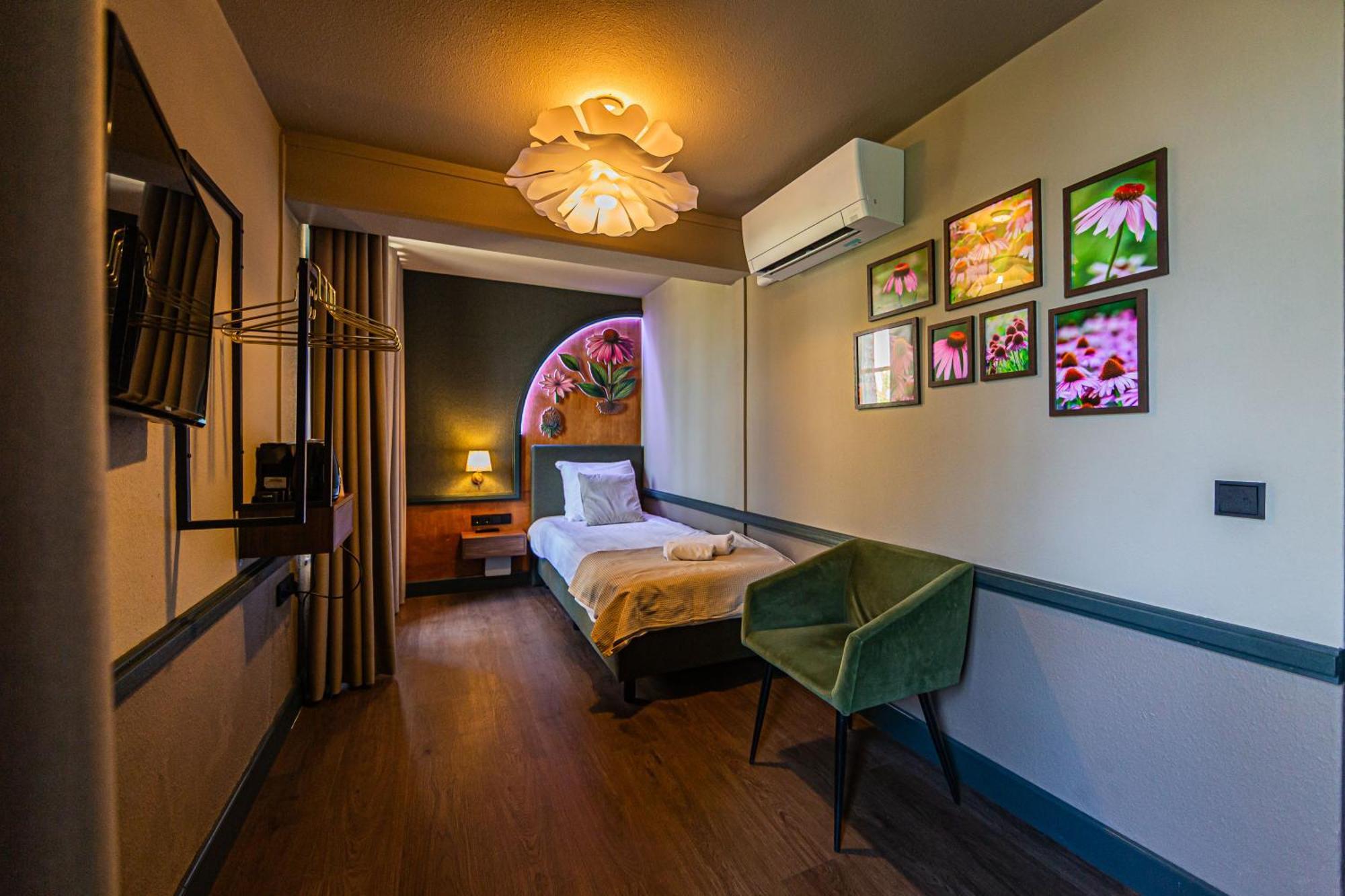 Single Room
