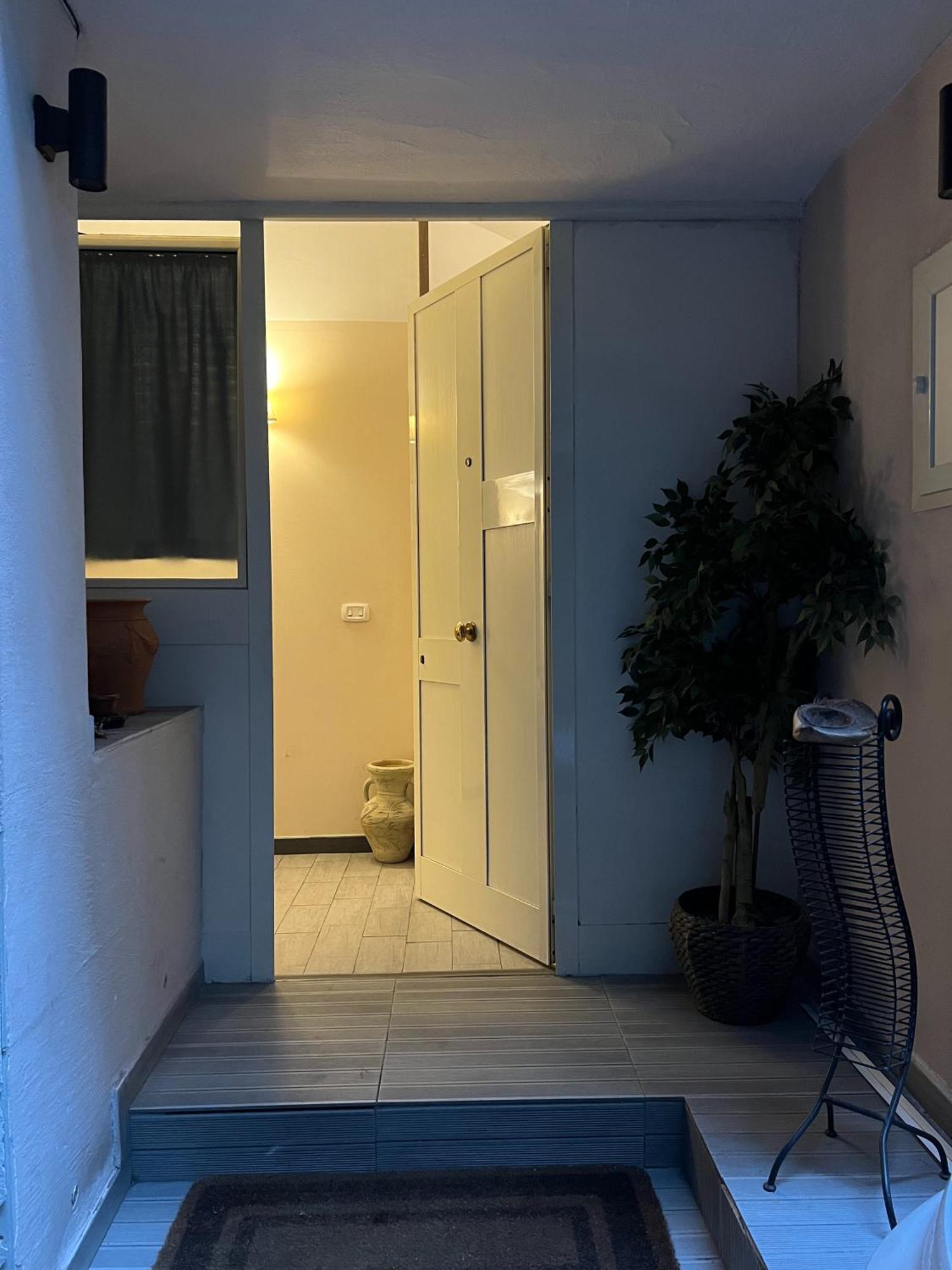 Family Room,1659469731:JPEG