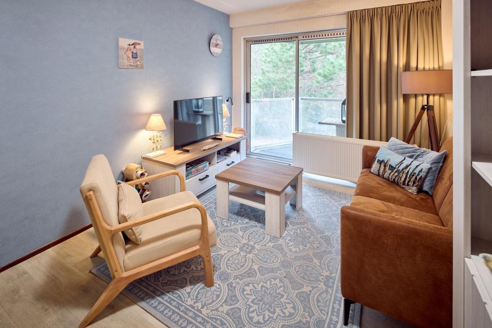 One-Bedroom Deluxe Apartment